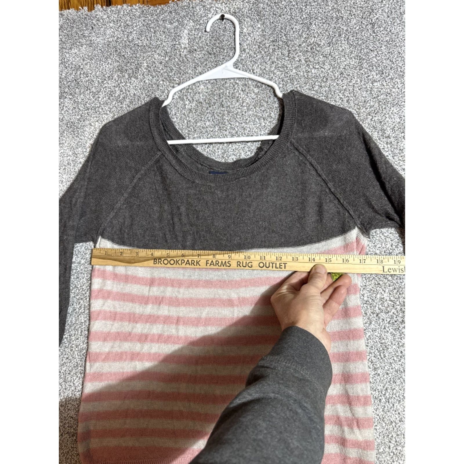 American Eagle Outfitters American Eagle Sweater Womens Small Grunge Preppy Academia Warm Cozy Grandpacore Size S / US 4 / IT 40 - 3 Thumbnail