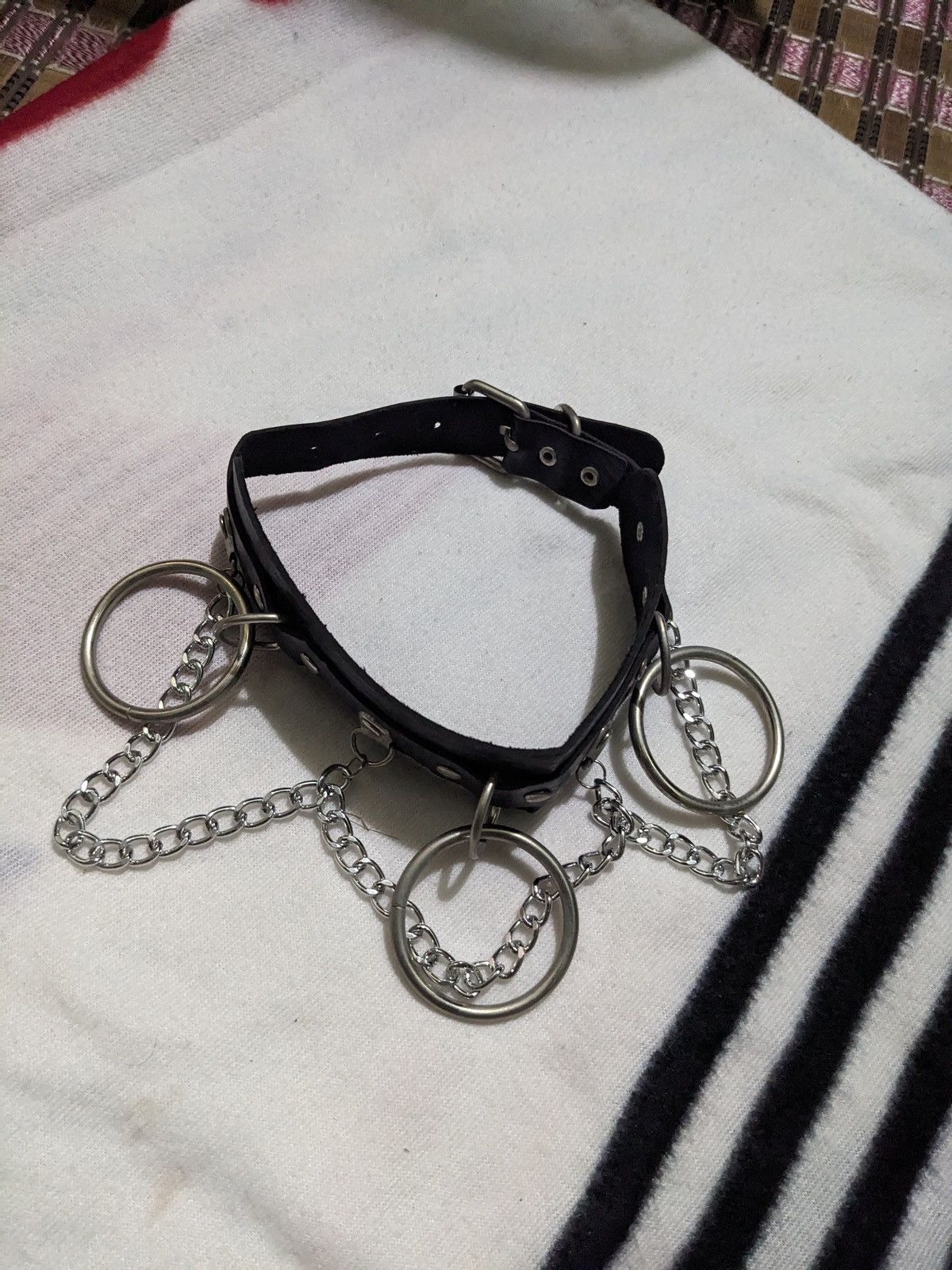 The Unbranded Brand Black Leather Punk Collar w/ O-Rings & Chains Size ONE SIZE - 2 Thumbnail
