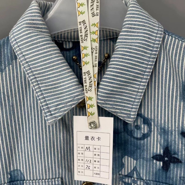Louis Vuitton louis vuitton Blue and white stripe ink rendering old flow Size US M / EU 48-50 / 2 - 6 Thumbnail