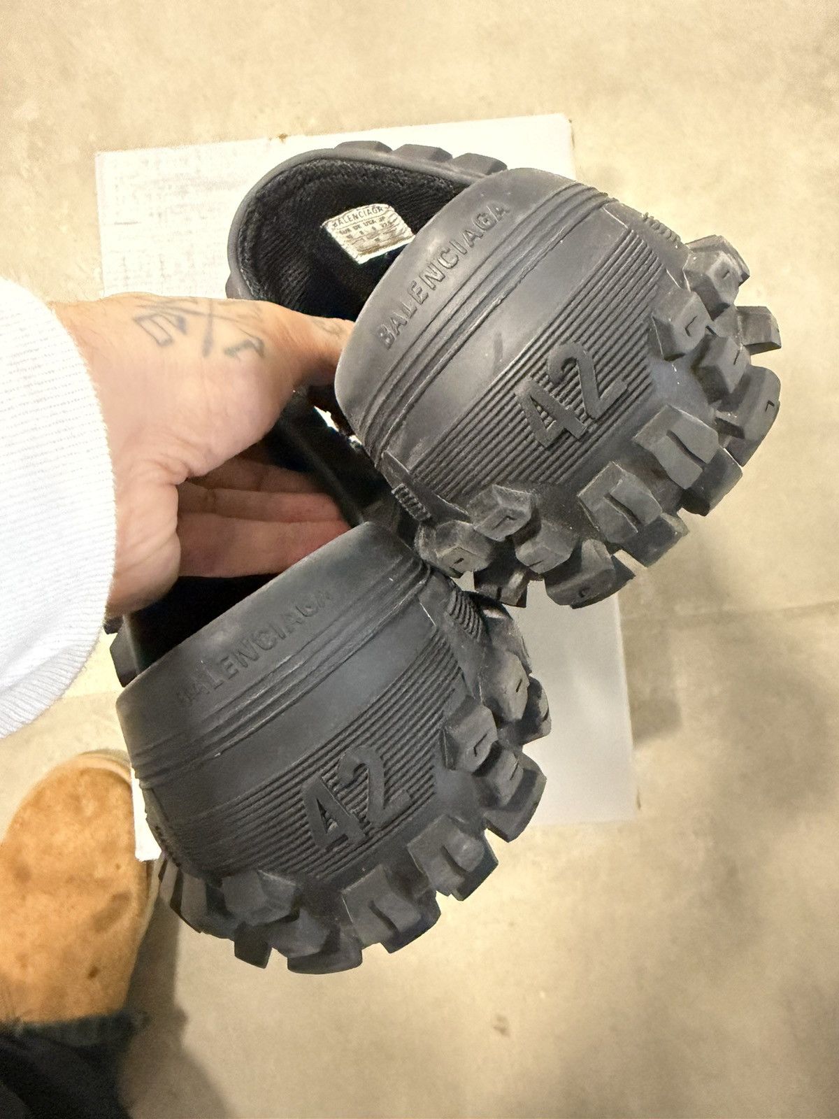 Balenciaga Balenciaga Defender Clog Size US 8.5 / EU 41-42 - 7 Thumbnail