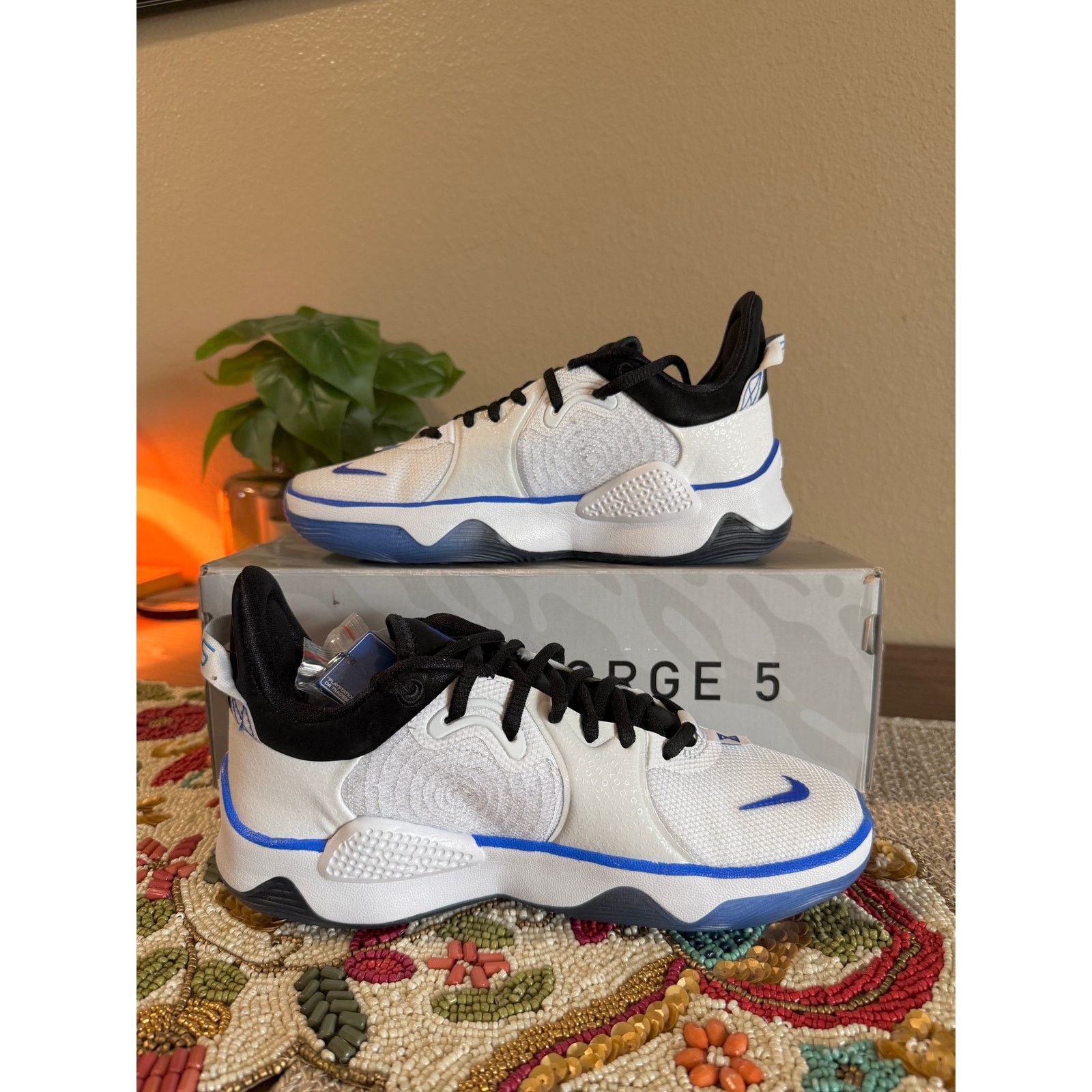 Nike × Sony Nike PG 5 Playstation White Crimson Tint Blue Black PS5 Size US 5.5 / EU 38 - 2 Thumbnail