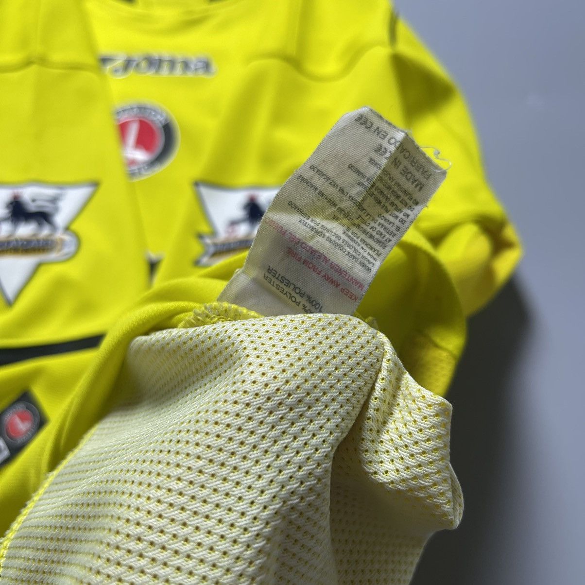 Joma CHARLTON JOMA 2003/2004 FOOTBALL AWAY JERSEY #11 DI CANIO Size US M / EU 48-50 / 2 - 14 Thumbnail