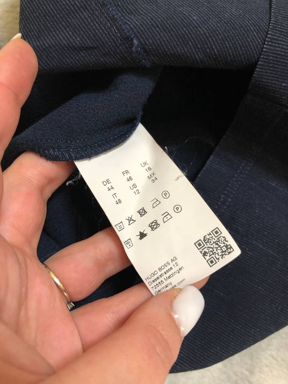Hugo Boss Hugo Boss dress Size XL / US 12-14 / IT 48-50 - 2 Thumbnail