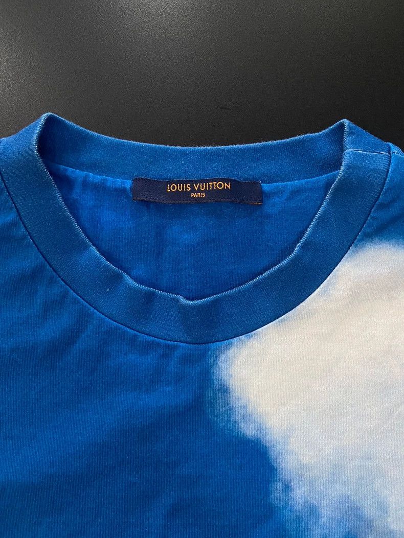 Louis Vuitton Louis Vuitton Blue sky and white clouds short sleeves Size US S / EU 44-46 / 1 - 3 Thumbnail