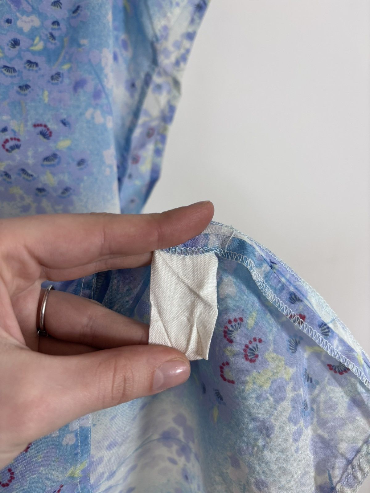 Max Mara Vintage Max Mara Women’s Blue Floral Blouse T-Shirt Top Size M / US 6-8 / IT 42-44 - 8 Thumbnail