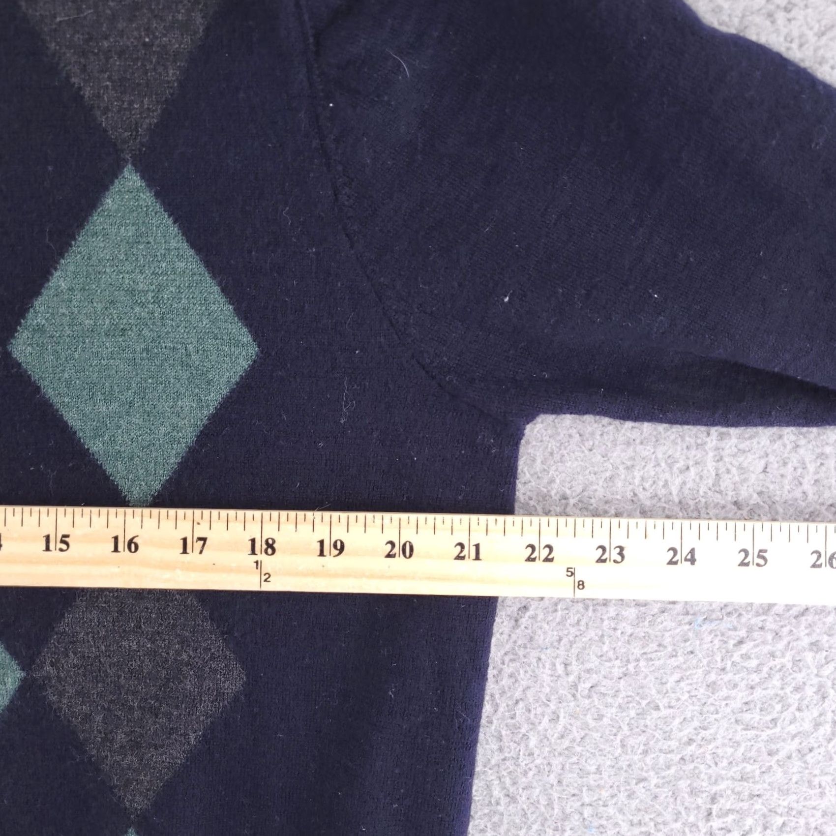 Lyle & Scott Lyle & Scott Sweater Mens L Navy 100% Merino Wool Argyle V-Neck Pullover Virg Size US L / EU 52-54 / 3 - 6 Thumbnail
