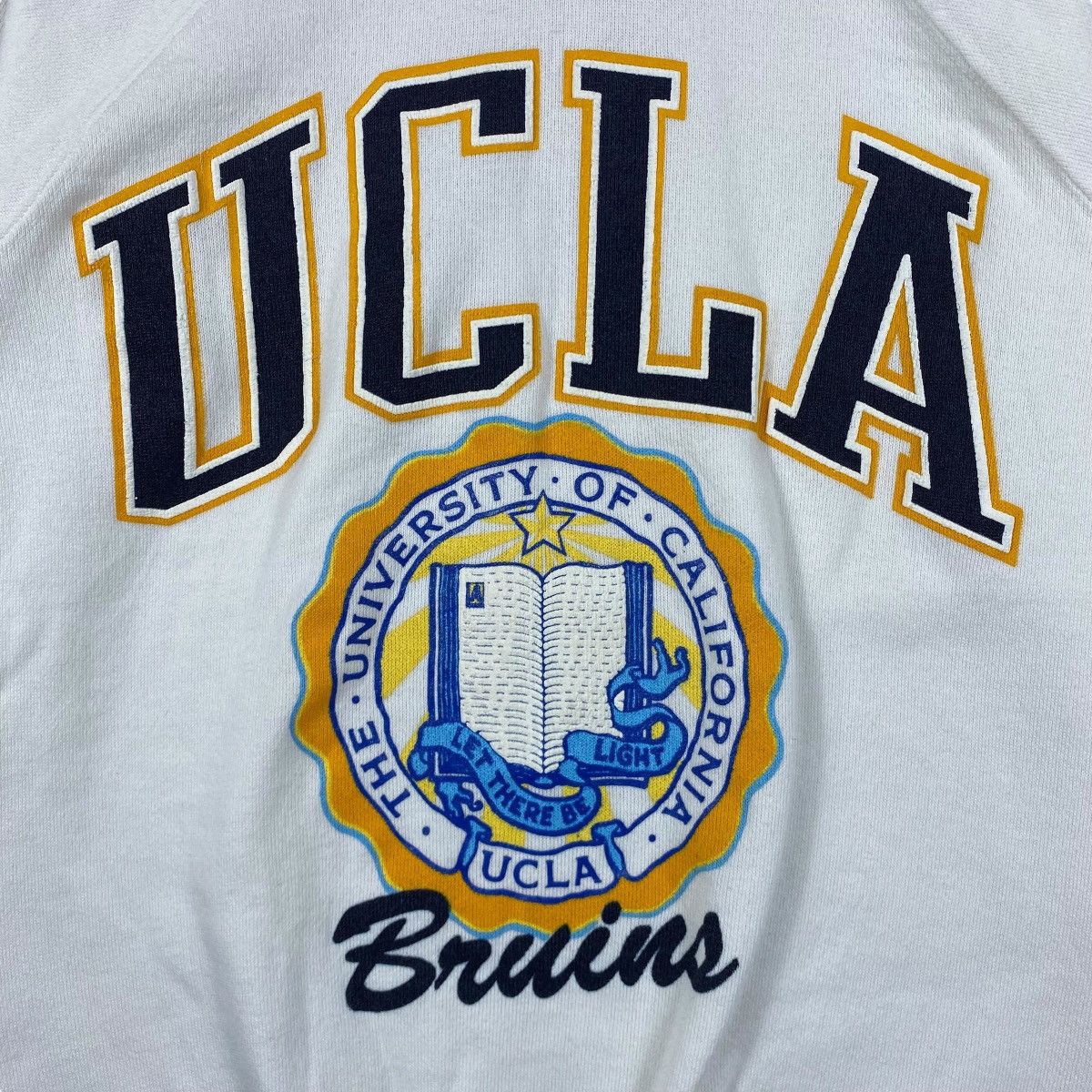 Vintage Vintage 80's UCLA BRUINS Logo Crewneck Sweatshirt Small Size Size US S / EU 44-46 / 1 - 2 Thumbnail