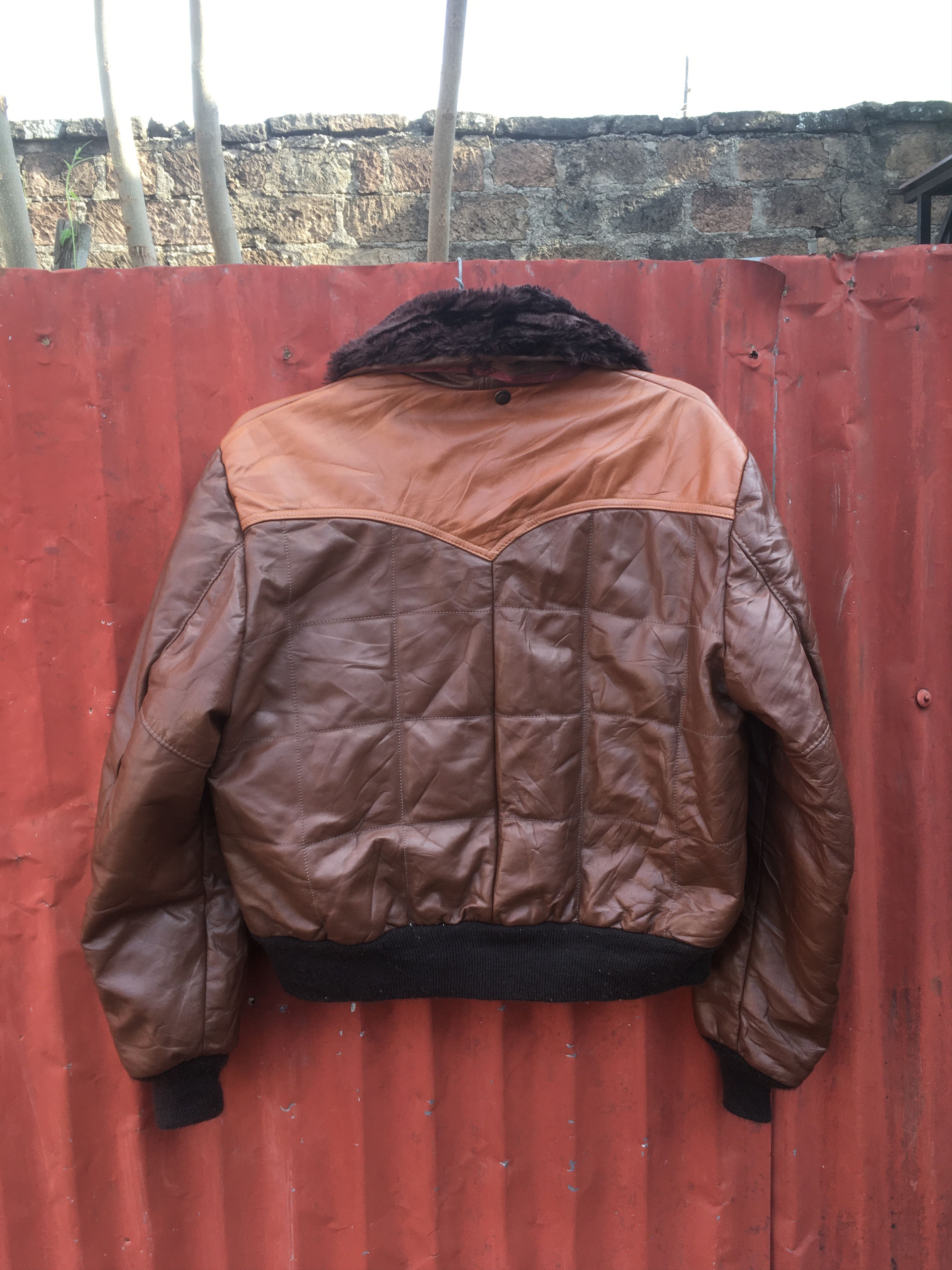 Schott VTG Rare Schott NYC BROWN Bomber leather jacket sz USA 44 Size US L / EU 52-54 / 3 - 2 Thumbnail