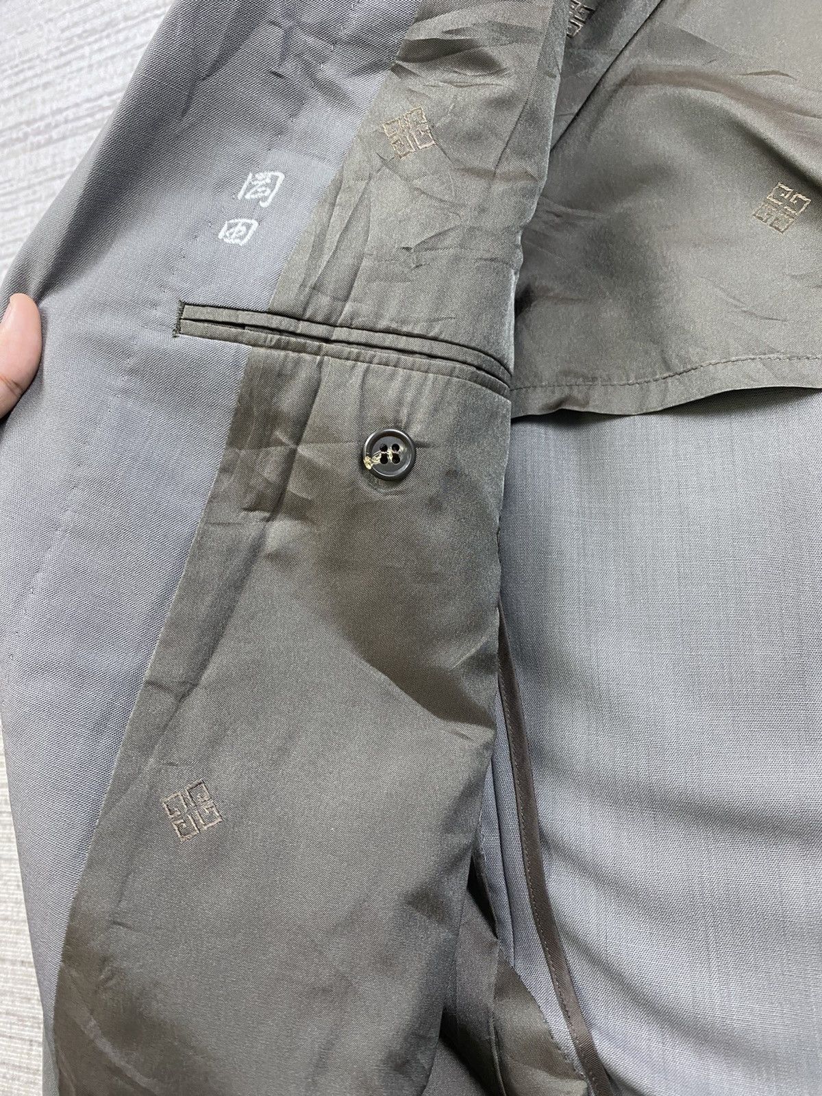 Givenchy × Japanese Brand × Vintage Vintage Givenchy Affordable Double Breasted Blazer Coat Size US M / EU 48-50 / 2 - 12 Thumbnail