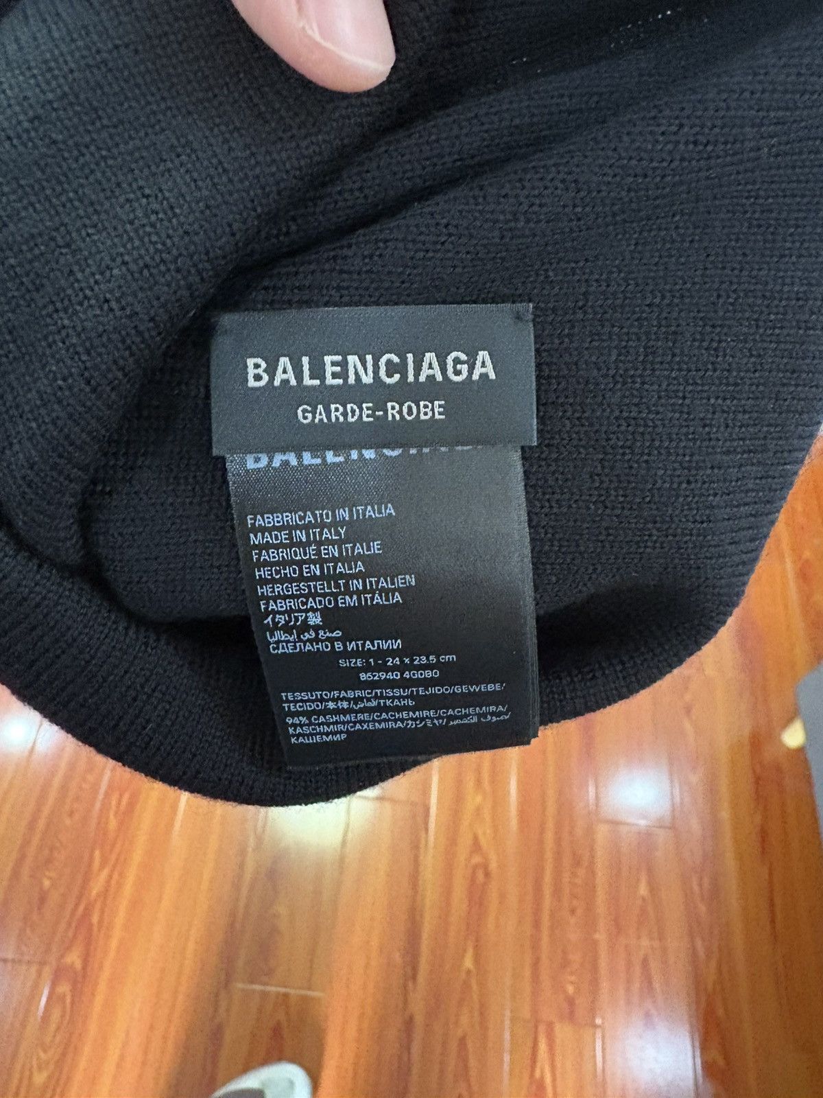Balenciaga Metal Logo Beanie Size ONE SIZE - 3 Thumbnail