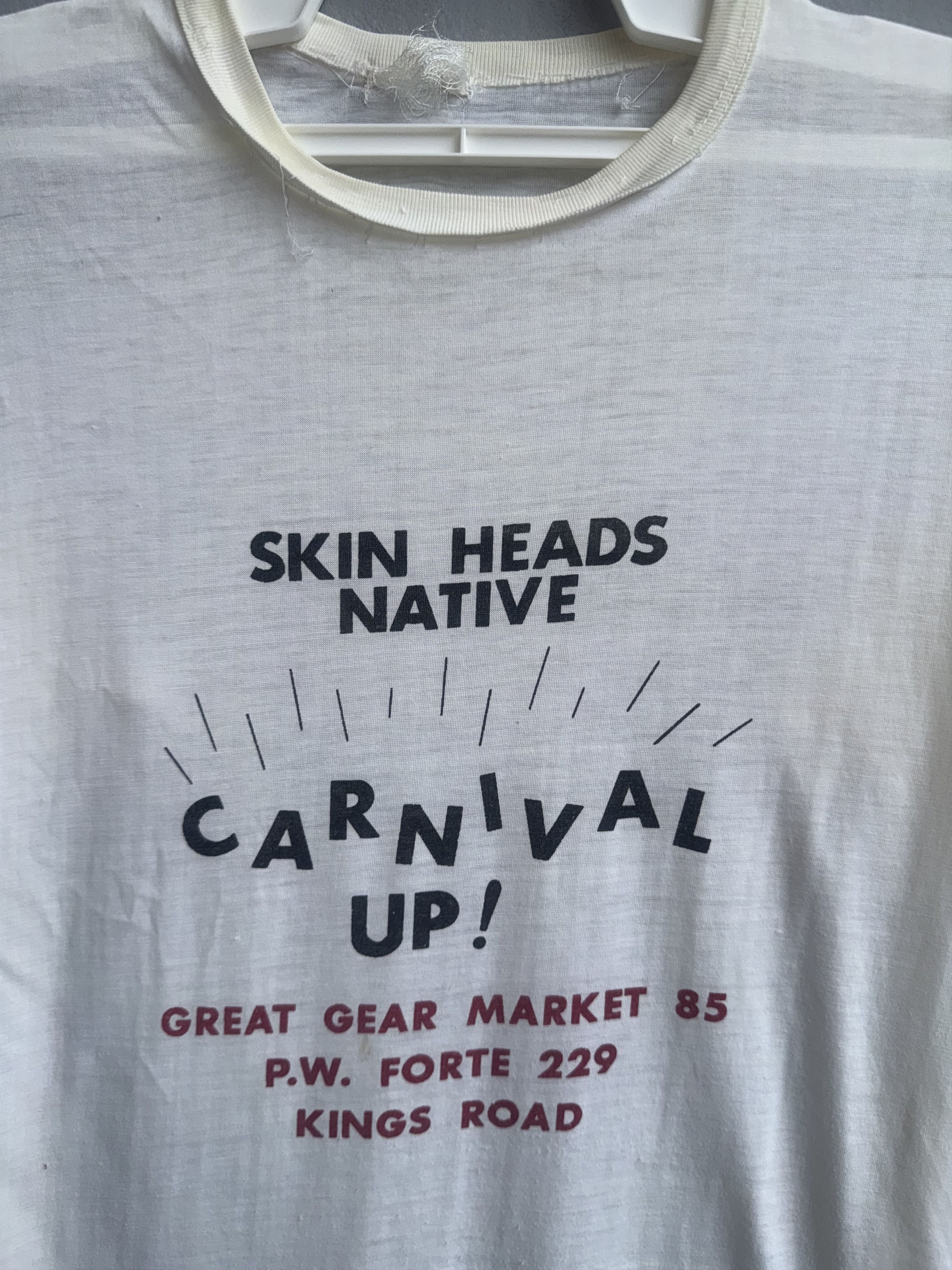 Vintage Skinhead Native Carnival 1985's Vintage T-Shirt Size US S / EU 44-46 / 1 - 4 Thumbnail