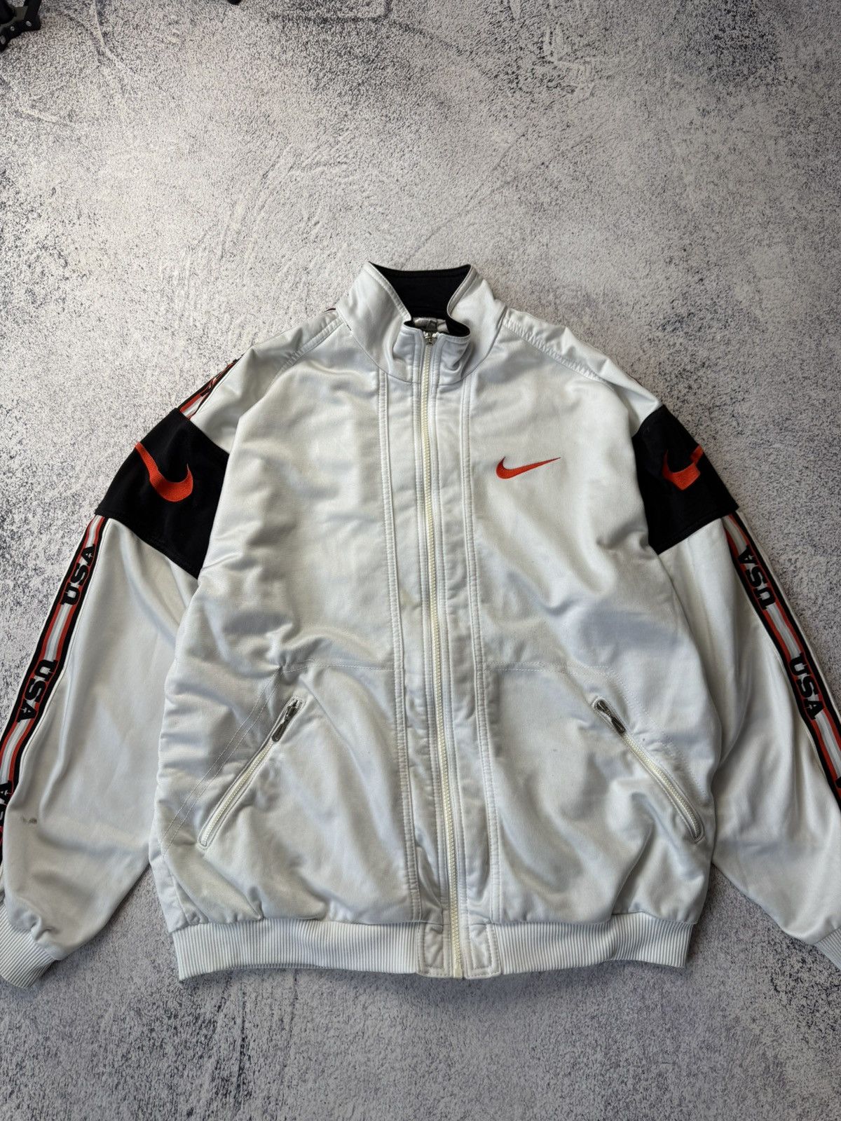 Nike Vintage Nike Zip Up Hoodie USA Big Swoosh Y2K Size US L / EU 52-54 / 3 - 5 Thumbnail