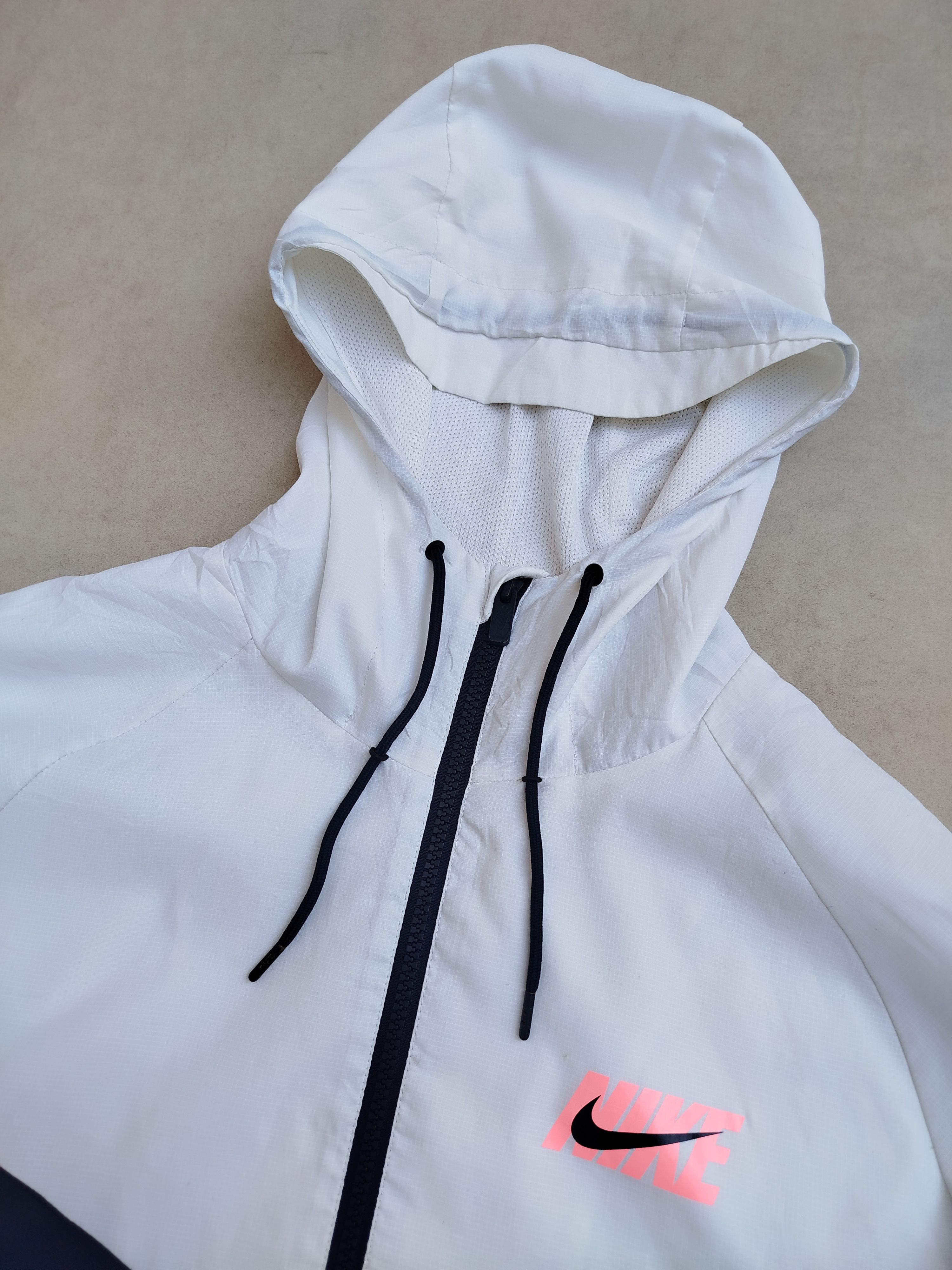 Nike Nike Sportswear Windrunner Jacket AJ1396-100 Size US L / EU 52-54 / 3 - 3 Thumbnail