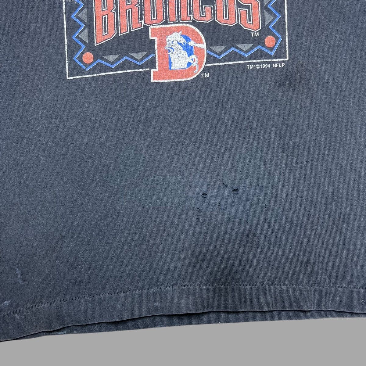 Logo 7 × NFL × Vintage 1994 NFL Denver Broncos Spell Out Graphic Logo 7 Graphic Tee Size US XL / EU 56 / 4 - 7 Thumbnail
