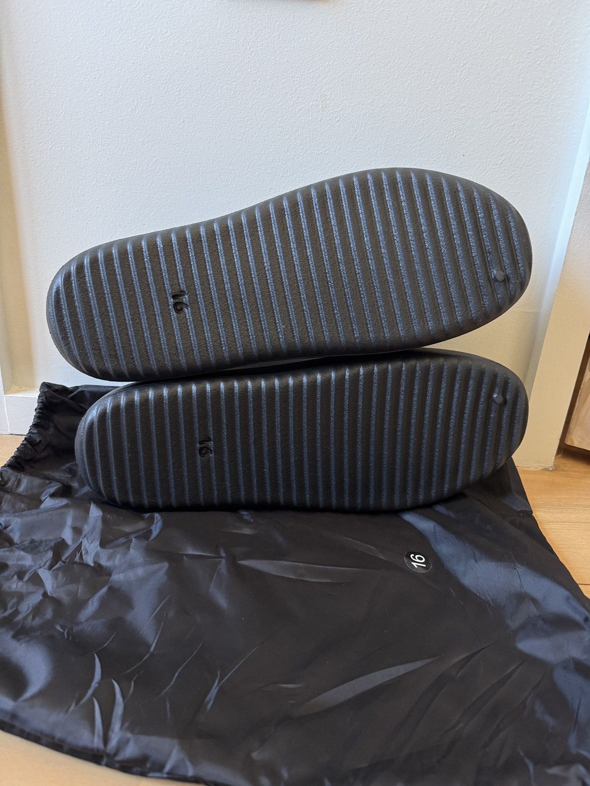 Yeezy Yeezy SL-01 Black SIZE 16 Size US 15 / EU 48 - 5 Thumbnail