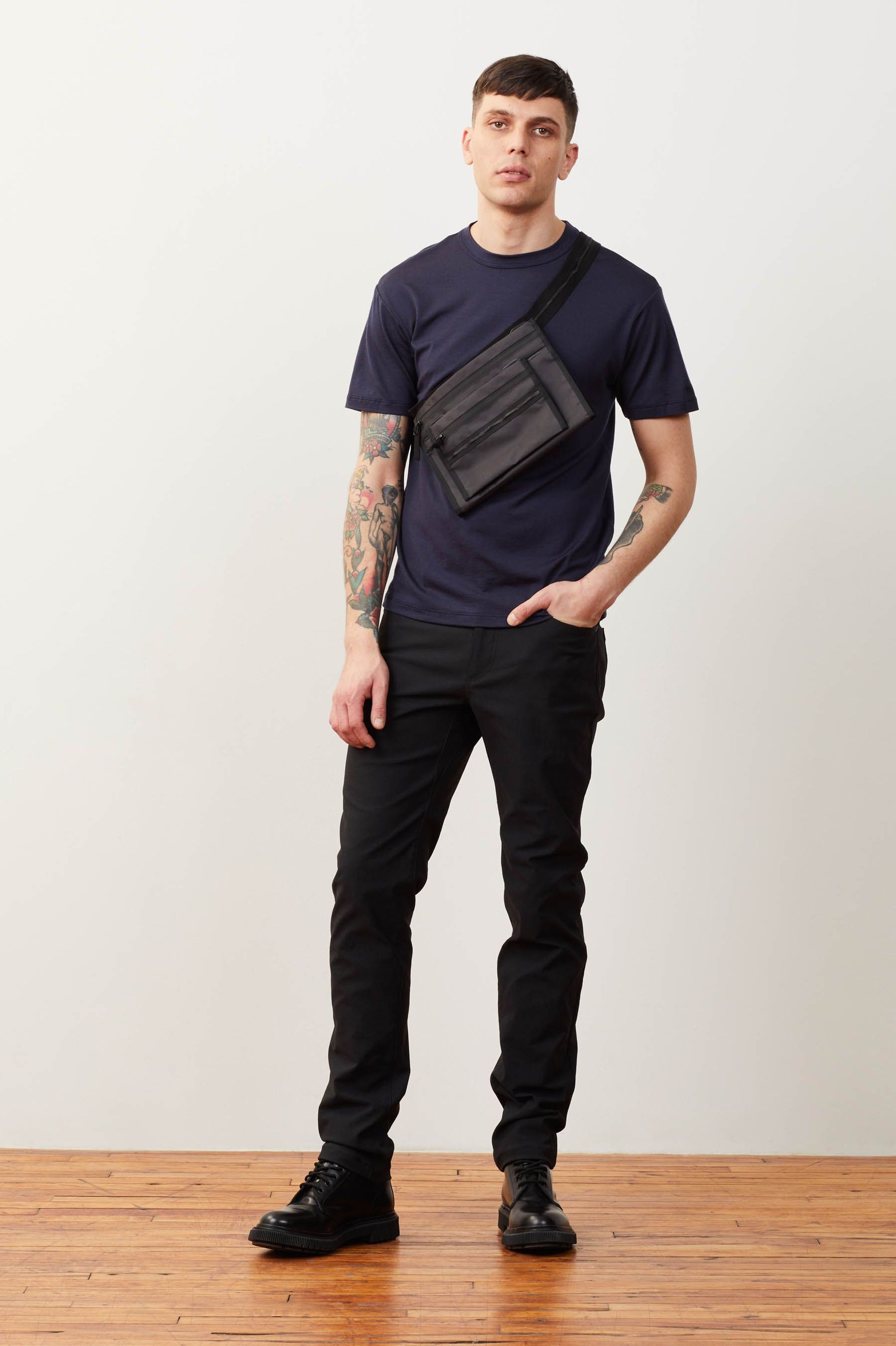 Outlier Outlier Bomb Dungarees - Black - 33 Size US 33 - 2 Thumbnail
