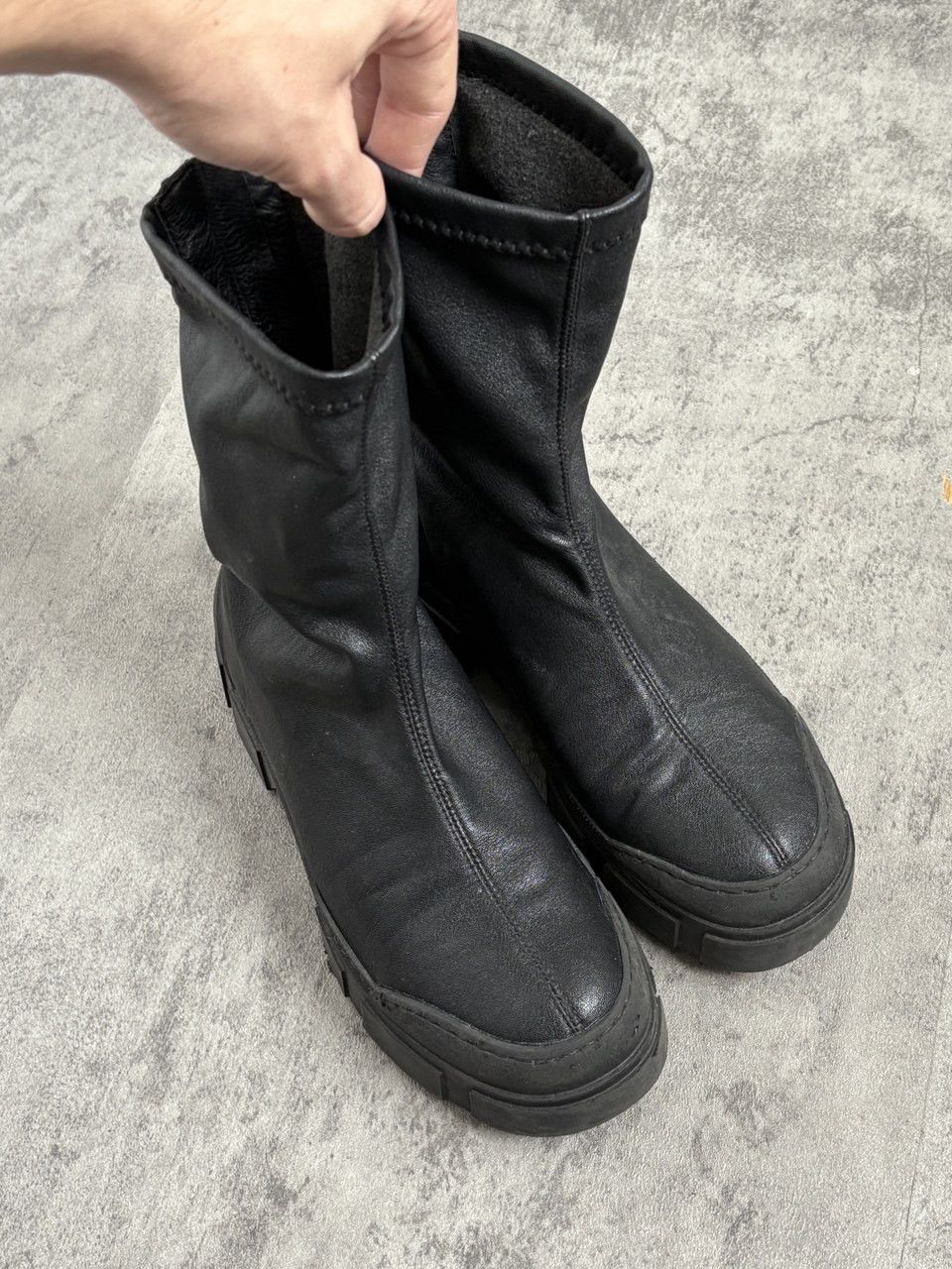 VIC MATI Vic Matie Italy Black Leather Avant Garde Round Toe Boots Size US 7 / IT 37 - 6 Thumbnail