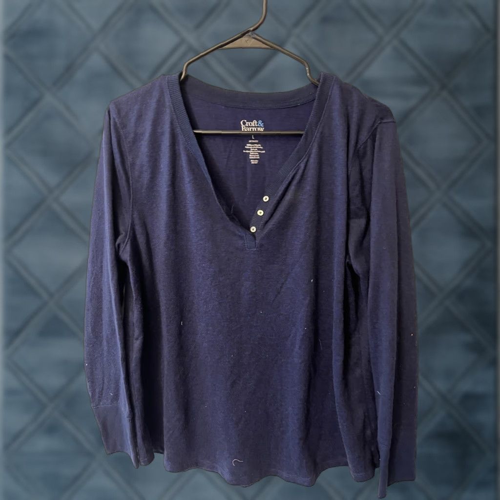 Croft & Barrow Croft & Barrow Pajama Top Henley Women L Blue Knit Polyester Blend Button Long Sleeve Solid Size L / US 10 / IT 46 - 1 Thumbnail