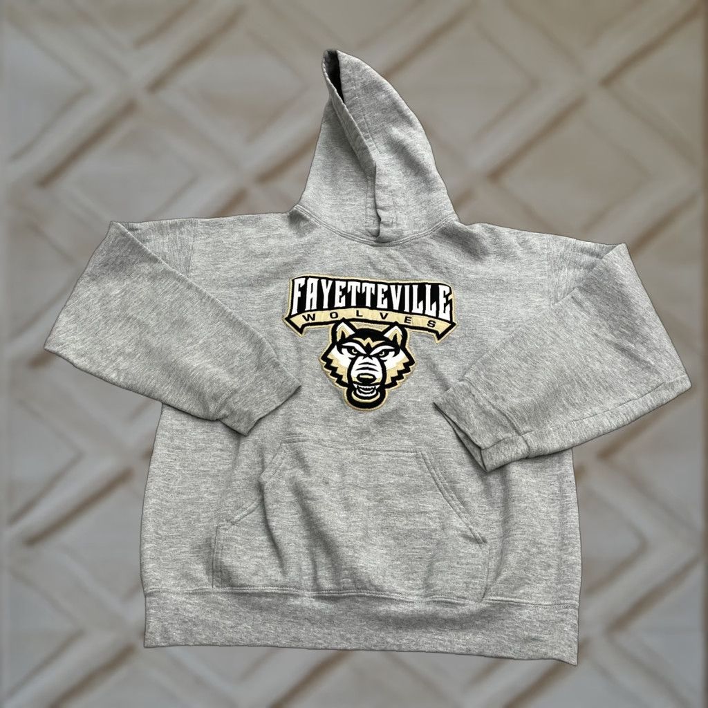 Gildan Gildan Ultra Blend Hoodie Sweatshirt Unisex Medium Gray Football Sports Hooded Pullover Regular Fit Mountain Classic Logo Heading Size US M / EU 48-50 / 2 - 1 Thumbnail
