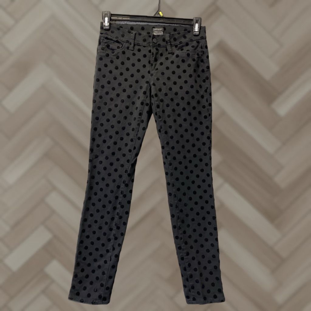Ann Taylor Ann Taylor Jeans Women Slim Black Velvet Dots Low-Rise Skinny 28 Inseam 28 Size 2 Regular Denim Color Black Size 28" / US 6 / IT 42 - 1 Thumbnail