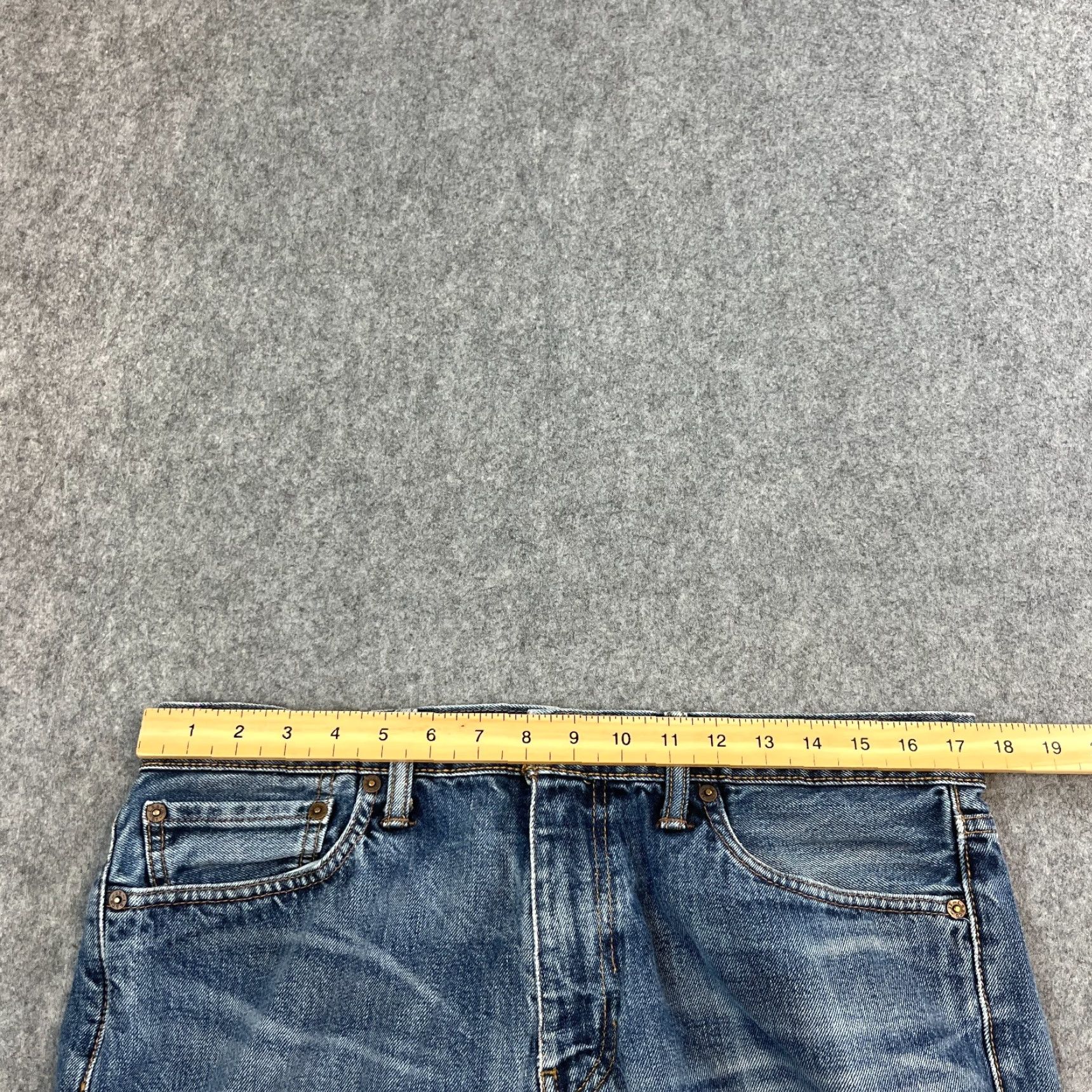 Levi's Levi's 504 Jeans Straight Mens 36 30 Medium Wash Blue Cotton Zip Fly Denim Regular 5-Pocket Style Size US 36 / EU 52 - 6 Thumbnail