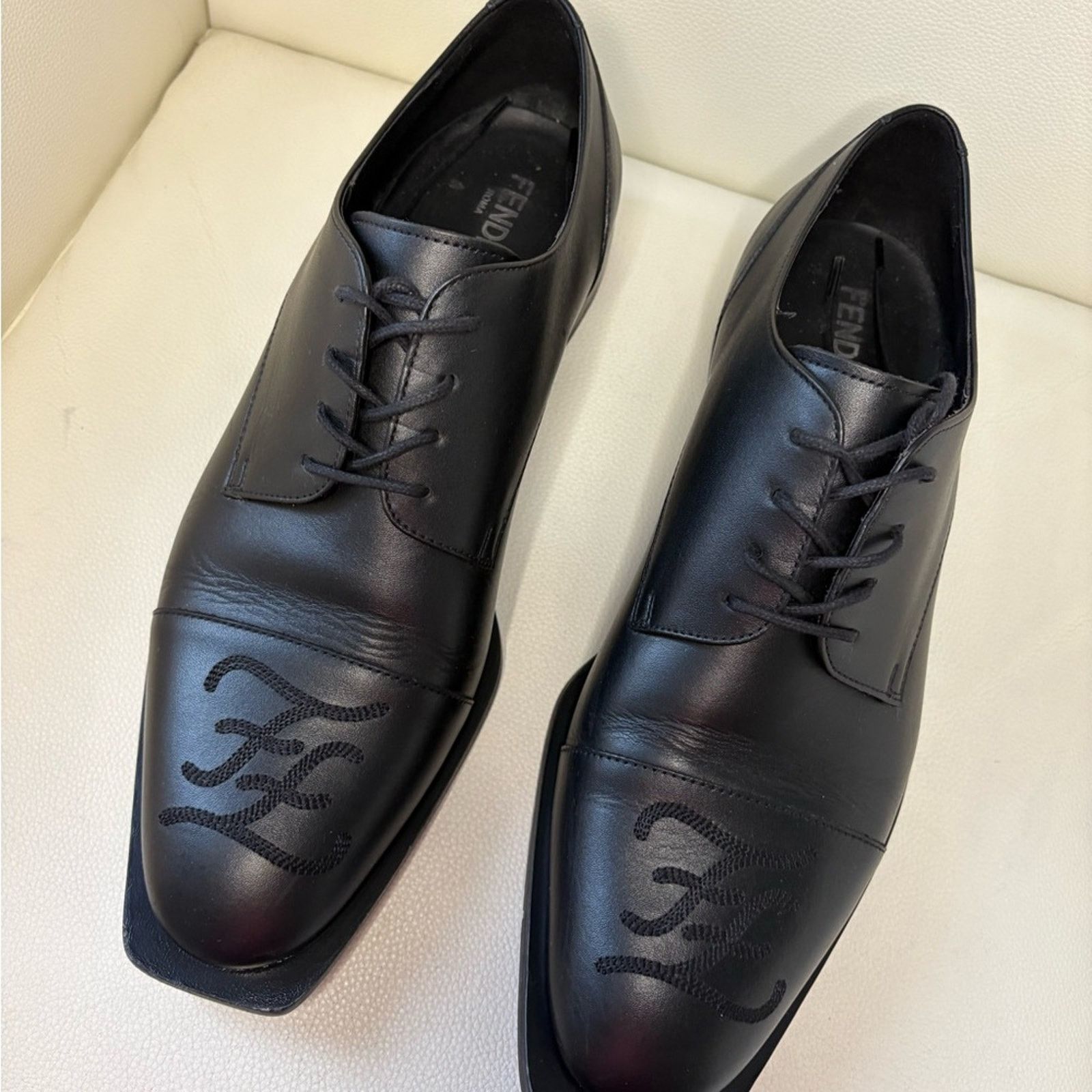 Fendi Fendi Black Leather Dress Shoes w/Embroidered 