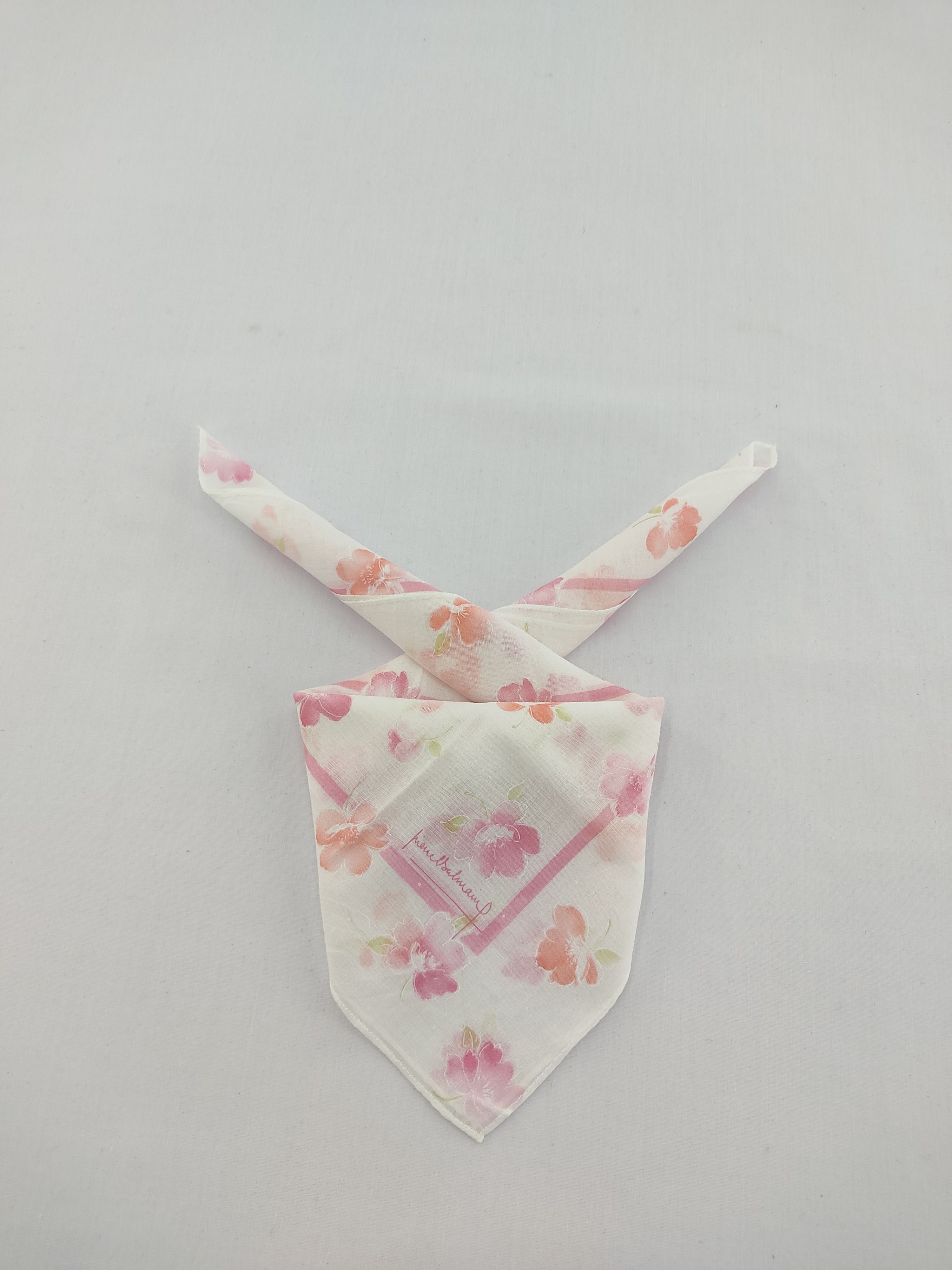 Pierre Balmain × Vintage Vintage Pierre Balmain Handkerchief / Neckwear / Bandana Size ONE SIZE - 1 Thumbnail