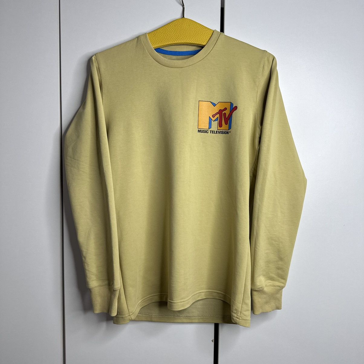 Mtv MTV Long Sleeve Made in USA Size US XS / EU 42 / 0 - 3 Thumbnail