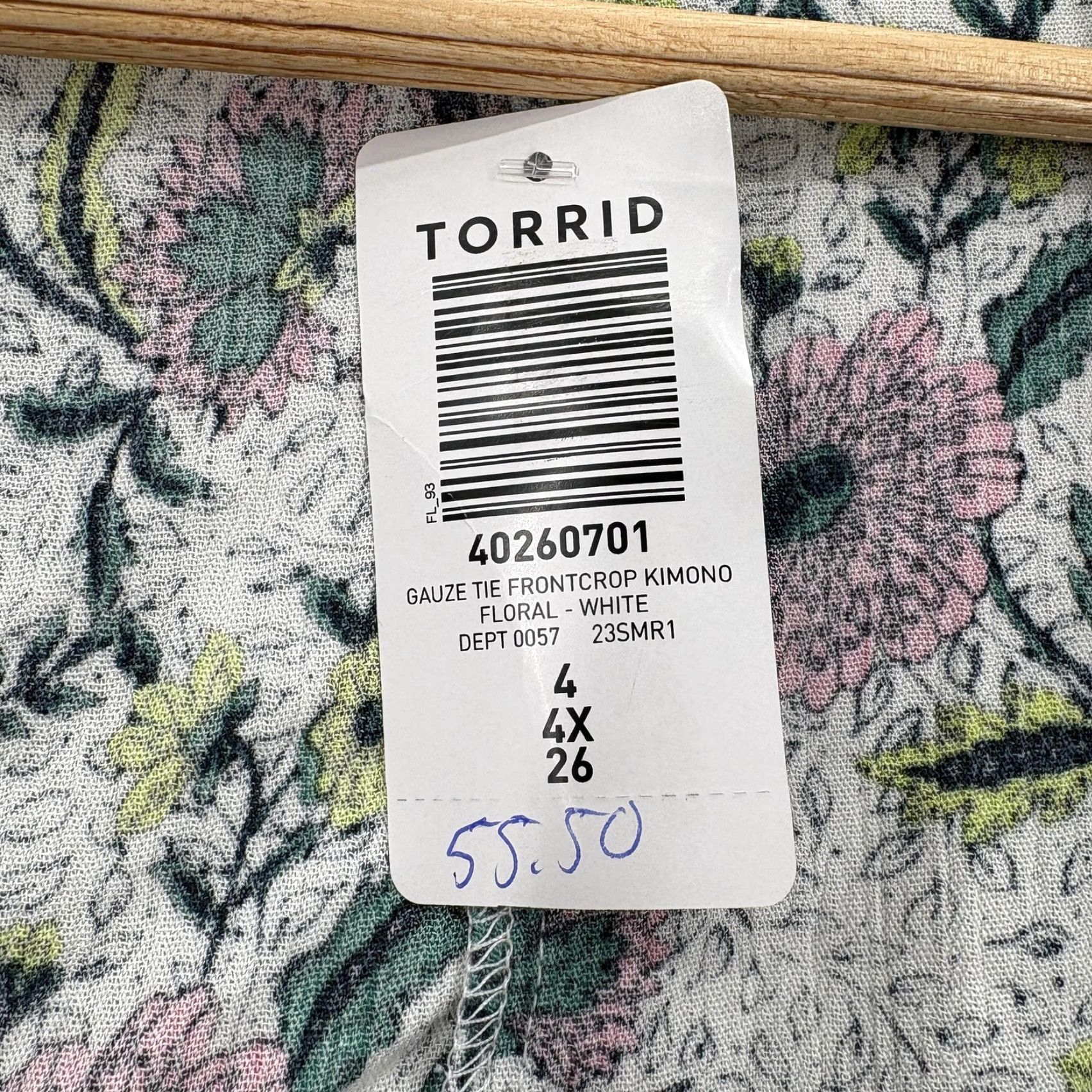 Torrid Torrid Gauze Tie Front Crop Kimono Cardigan Womens 4X White Floral Boho Flowy Shirt/Blouse Kimono Sleeve Lightweight Open Front Relaxed Prouction Size XXL / US 16-18 / IT 52-54 - 5 Thumbnail