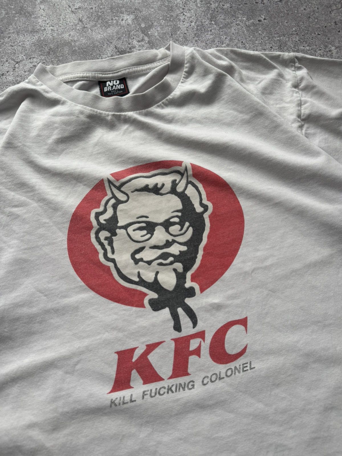 Other Vintage Kill Fucking Colonel (KFC) cropped T-shirt No brand Size US L / EU 52-54 / 3 - 2 Thumbnail