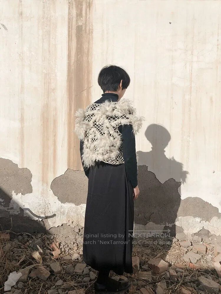 Comme des Garcons Comme Des Garcons Wool Knitted Cut-Out Design Sweater Size M / US 6-8 / IT 42-44 - 4 Thumbnail