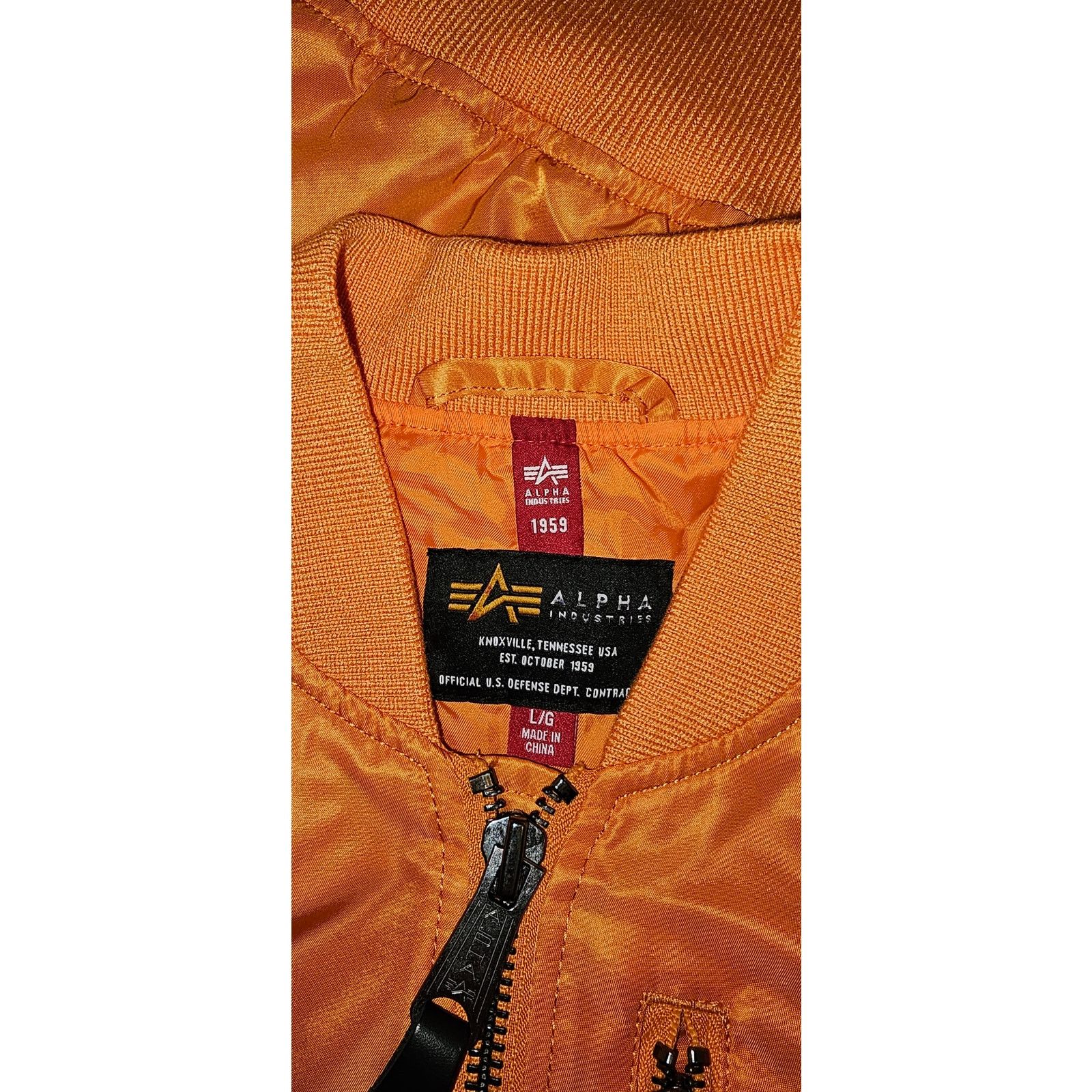 Alpha Industries New UO Exclusive L-2B Cropped Bomber Jacket $180 LARGE Size L / US 10 / IT 46 - 3 Thumbnail
