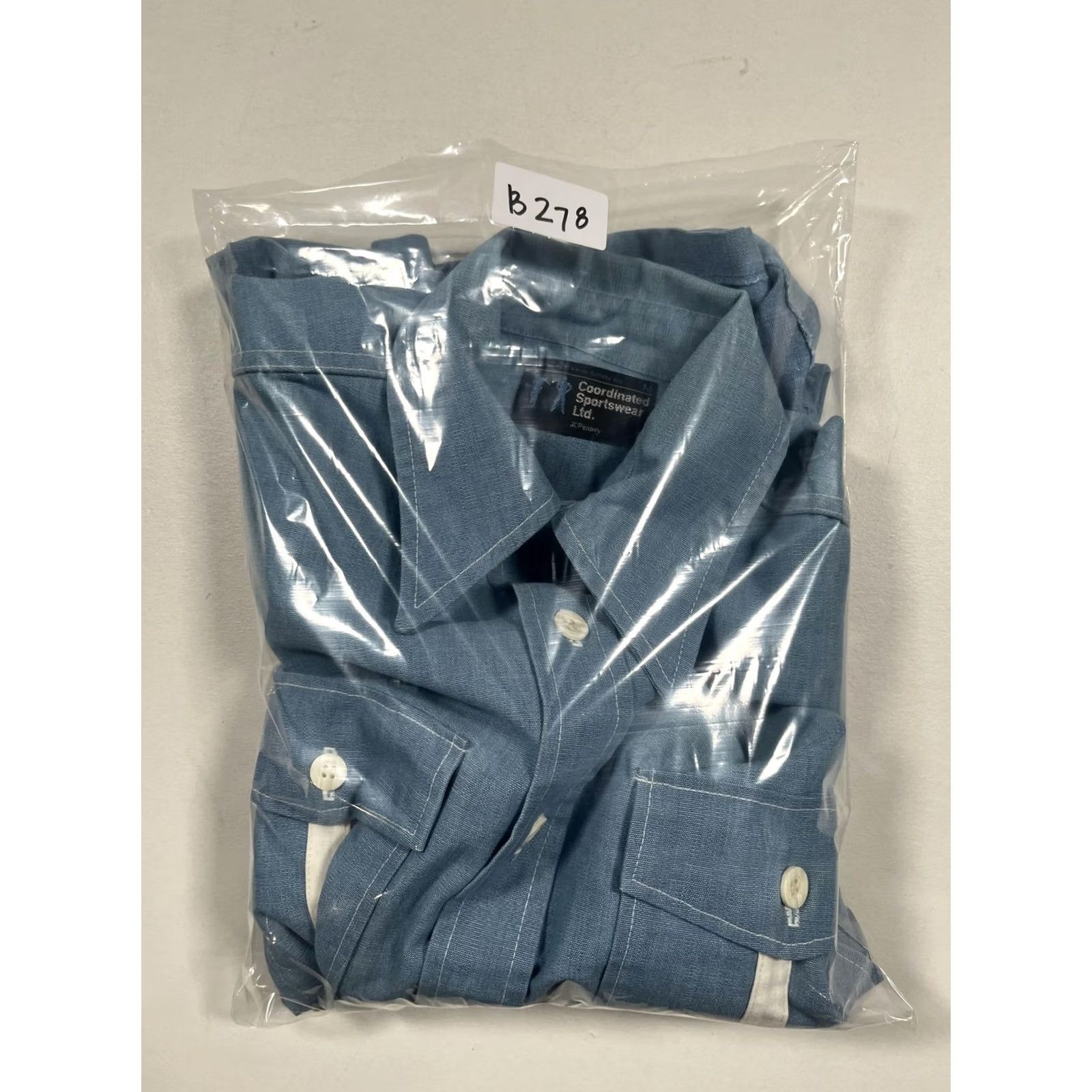 Vintage VINTAGE Coordinated Sportswear Ltd Shirt Mens M Blue Chambray Button-Up 70s Size US M / EU 48-50 / 2 - 5 Thumbnail