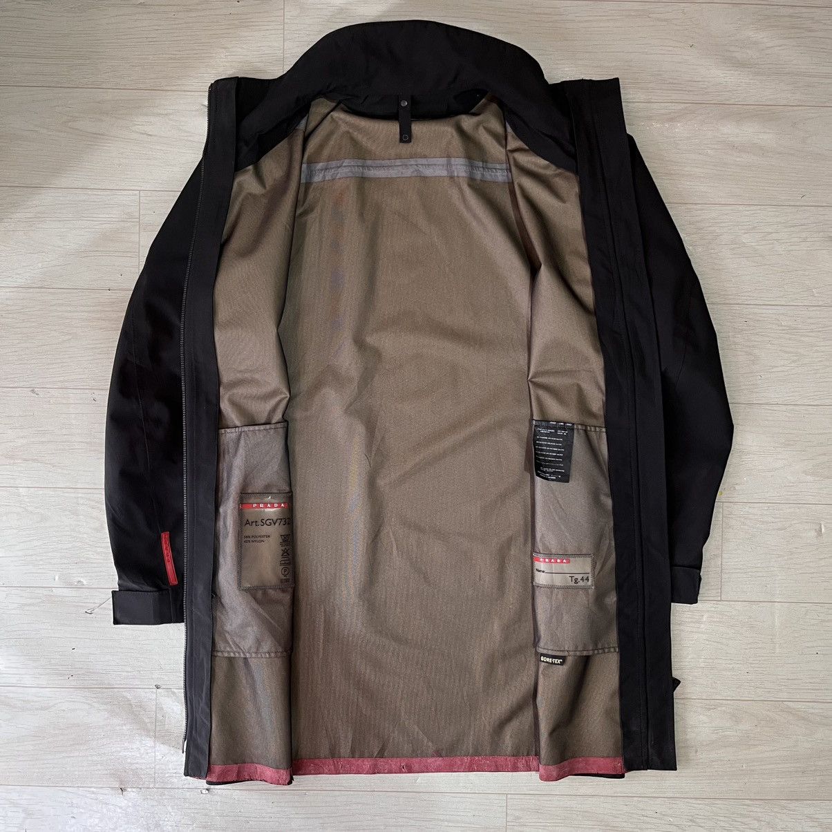 Prada 💥 Prada sport coat jacket goretex art.SGV732 Size US M / EU 48-50 / 2 - 10 Thumbnail
