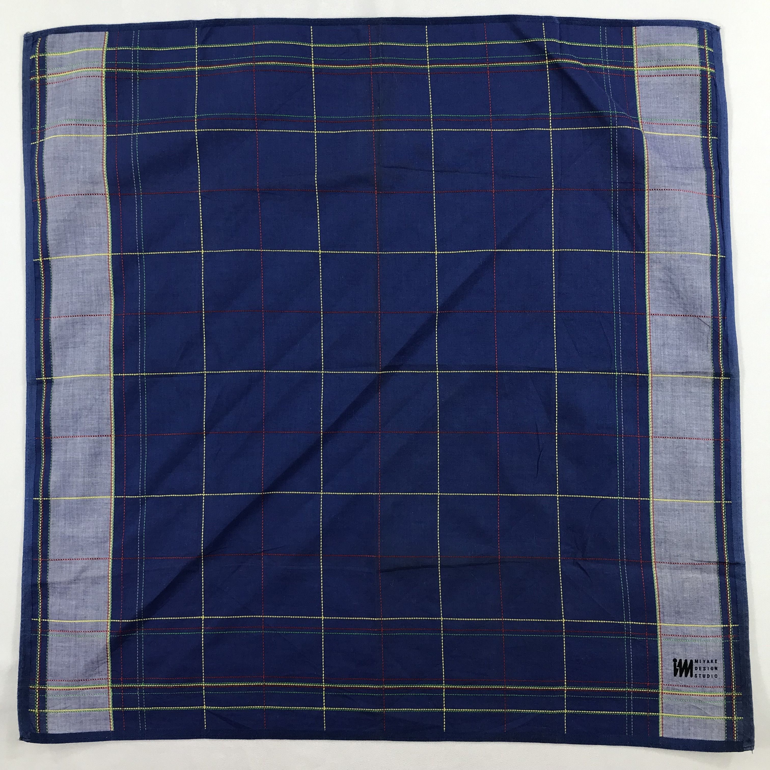 Issey Miyake × Vintage Issey Miyake Bandana / Handkerchief / Neckerchief - S2031 Size ONE SIZE - 1 Thumbnail