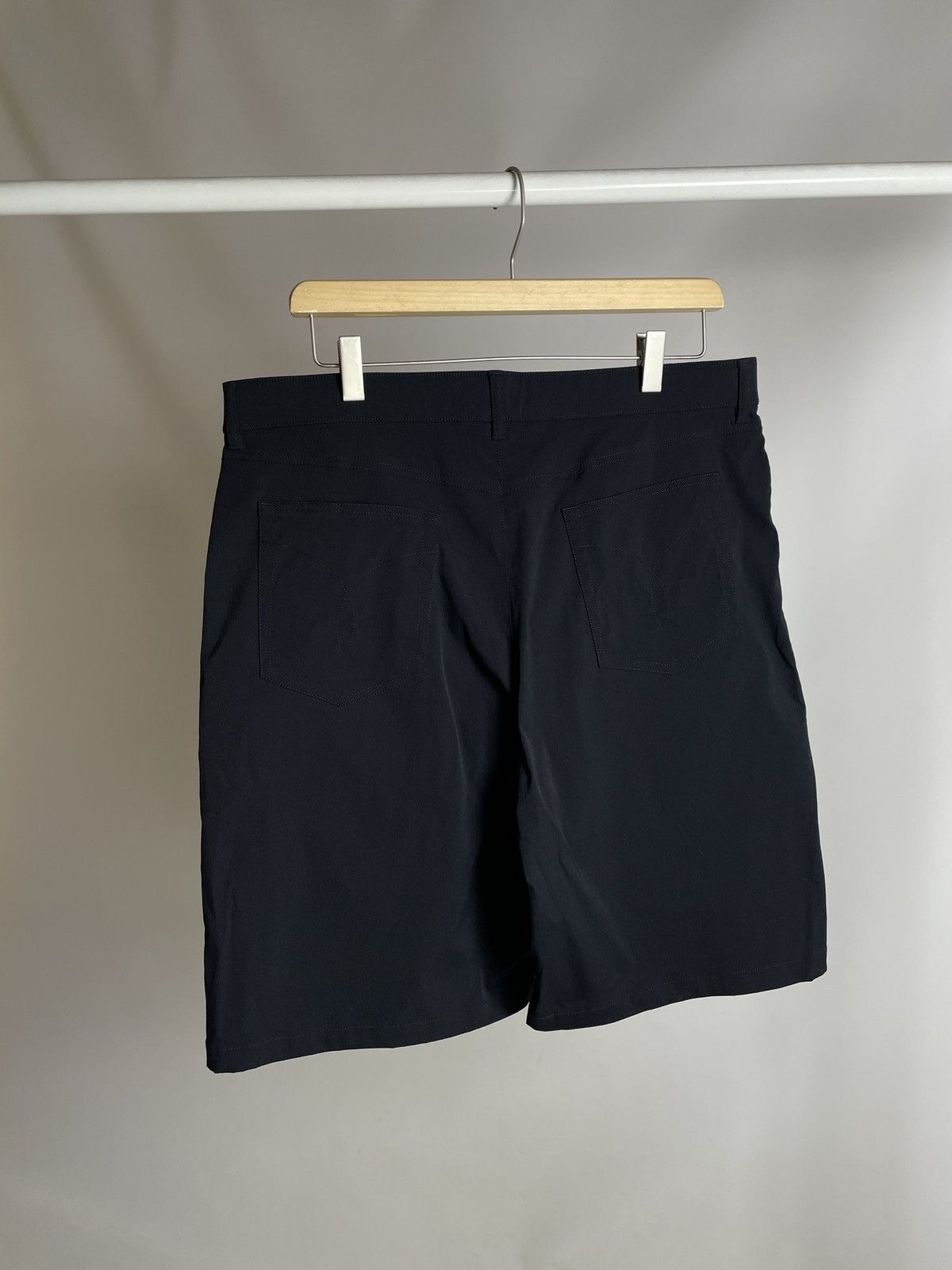 Other 🐈‍⬛RARE🐈‍⬛ Bogner B Logo Black nylon classic straight Shorts Size US 34 / EU 50 - 7 Thumbnail
