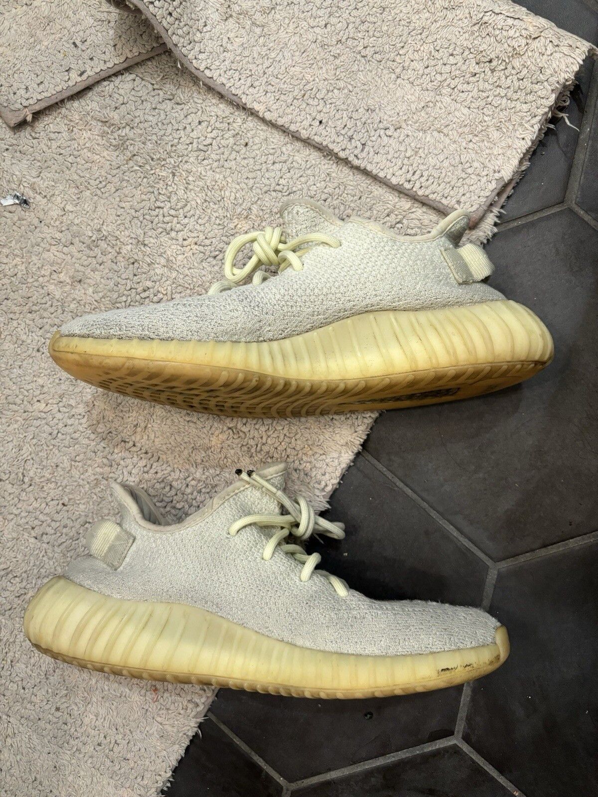 Yeezy adidas Yeezy Boost 350 V2 Butter Size US 8.5 / EU 41-42 - 2 Thumbnail