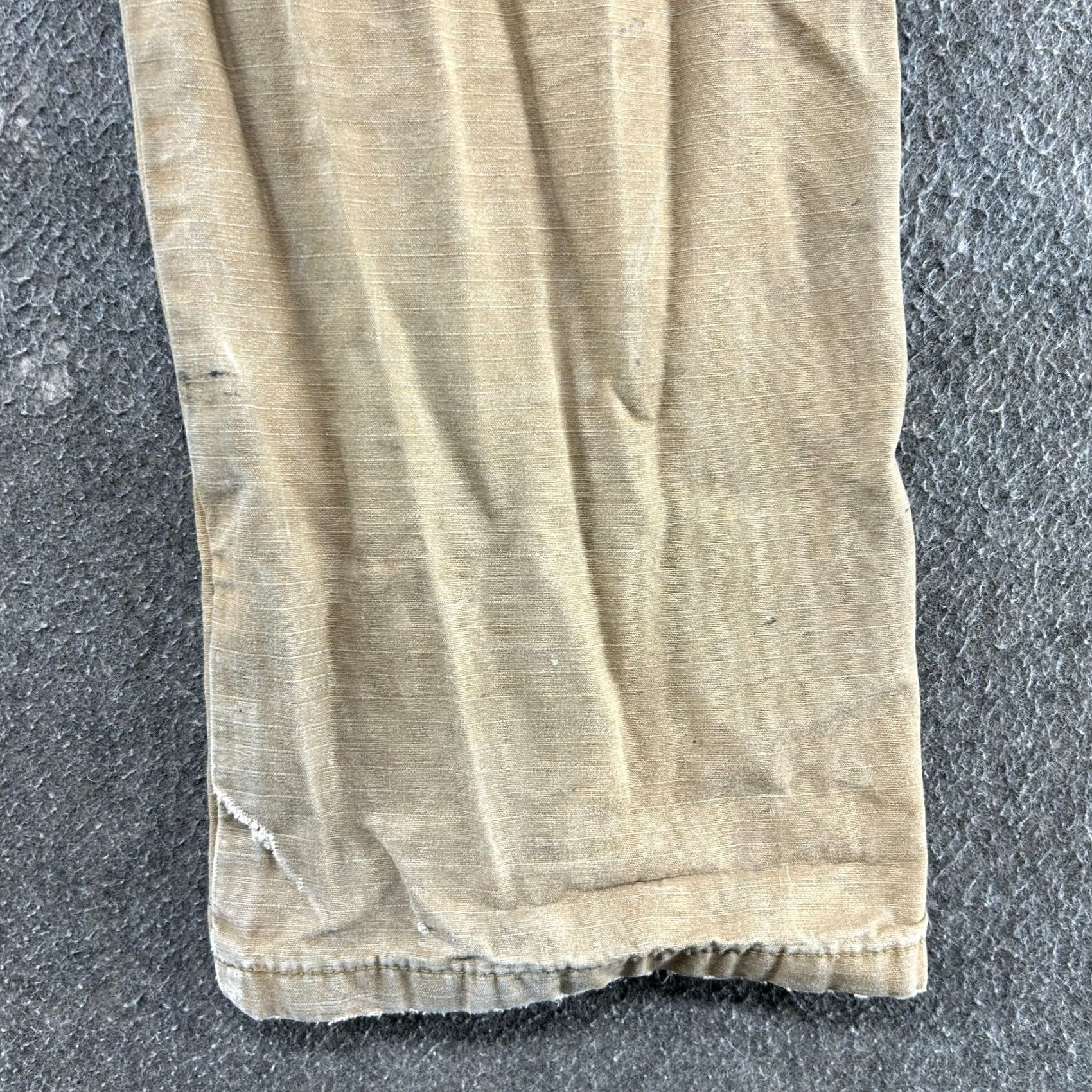 Wrangler Wrangler Pants Mens 32x30 Brown Cargo Riggs Ripstop Paint Splatter Distressed Cargo Pants Mens Regular Brown Workwear 90s? Size US 32 / EU 48 - 5 Thumbnail