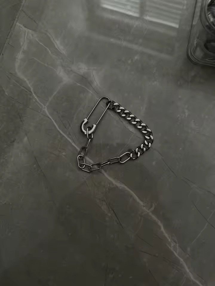 Jewelry Safety Pin with Half Cuban Chain Bracelet Size ONE SIZE - 5 Thumbnail