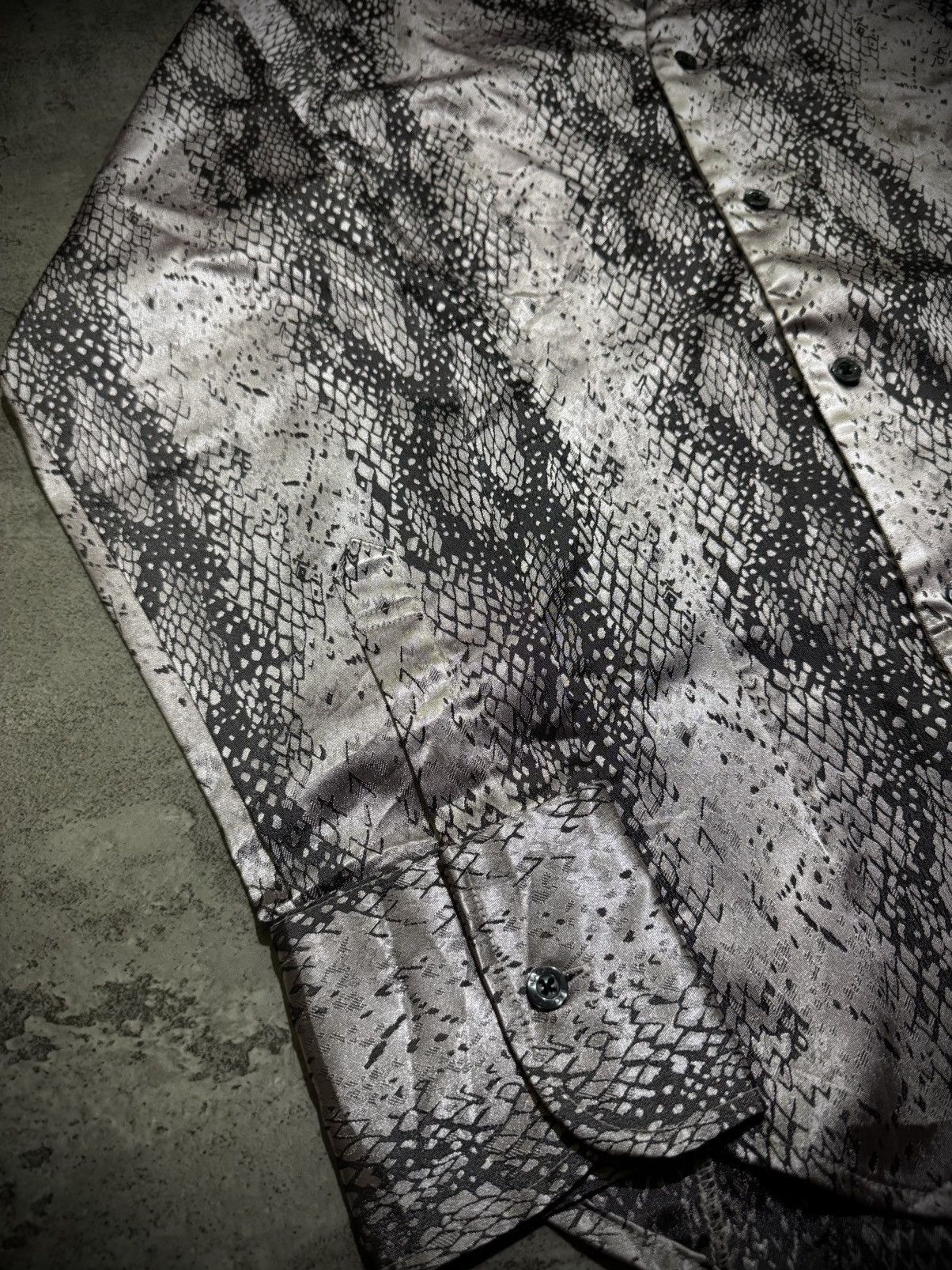 Hysteric Glamour Black Varia Japan snakeskin ifsixwasnine shirt Size US M / EU 48-50 / 2 - 4 Thumbnail