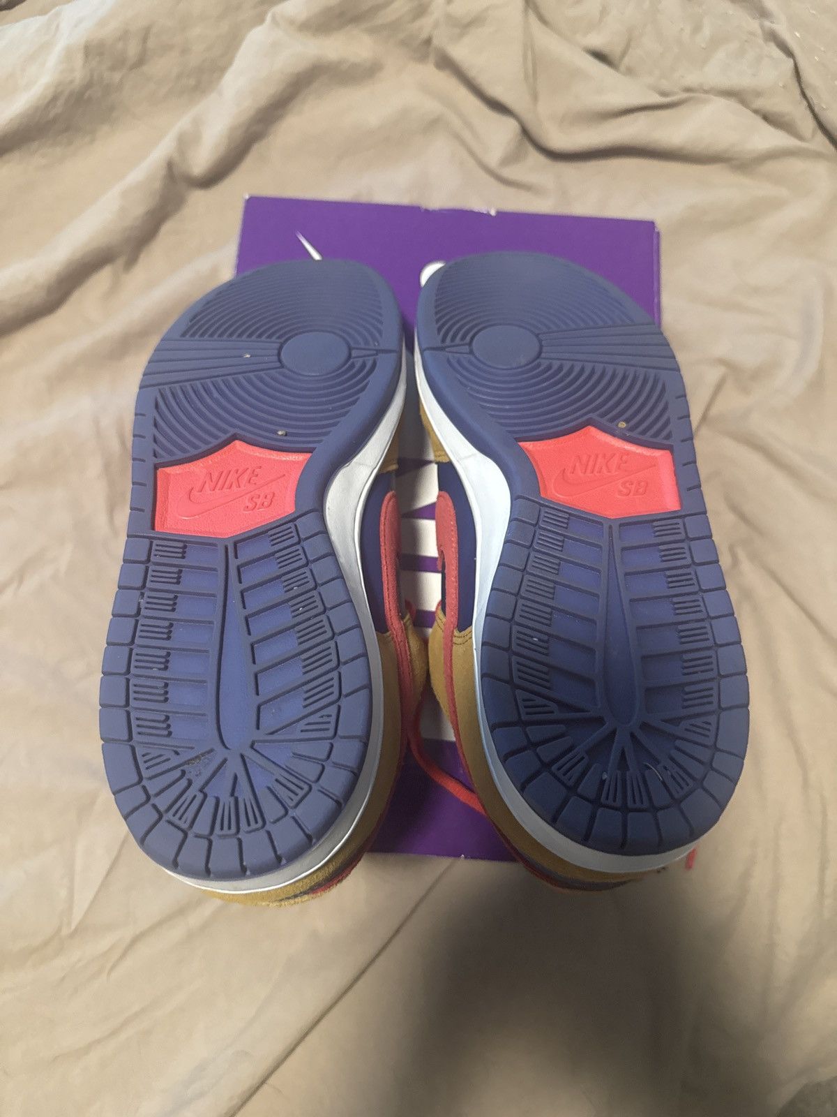Nike Reverse Papa Bear Nike SB low Size US 11 / EU 44 - 3 Thumbnail
