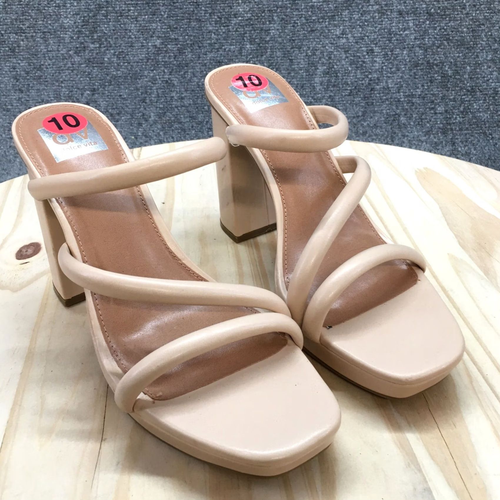 Dolce Vita Dolce Vita Heels Womens 10 Pyro Platform Beige Faux Leather Embossed Block Shiny Vintage: No Size US 10 / IT 40 - 6 Thumbnail