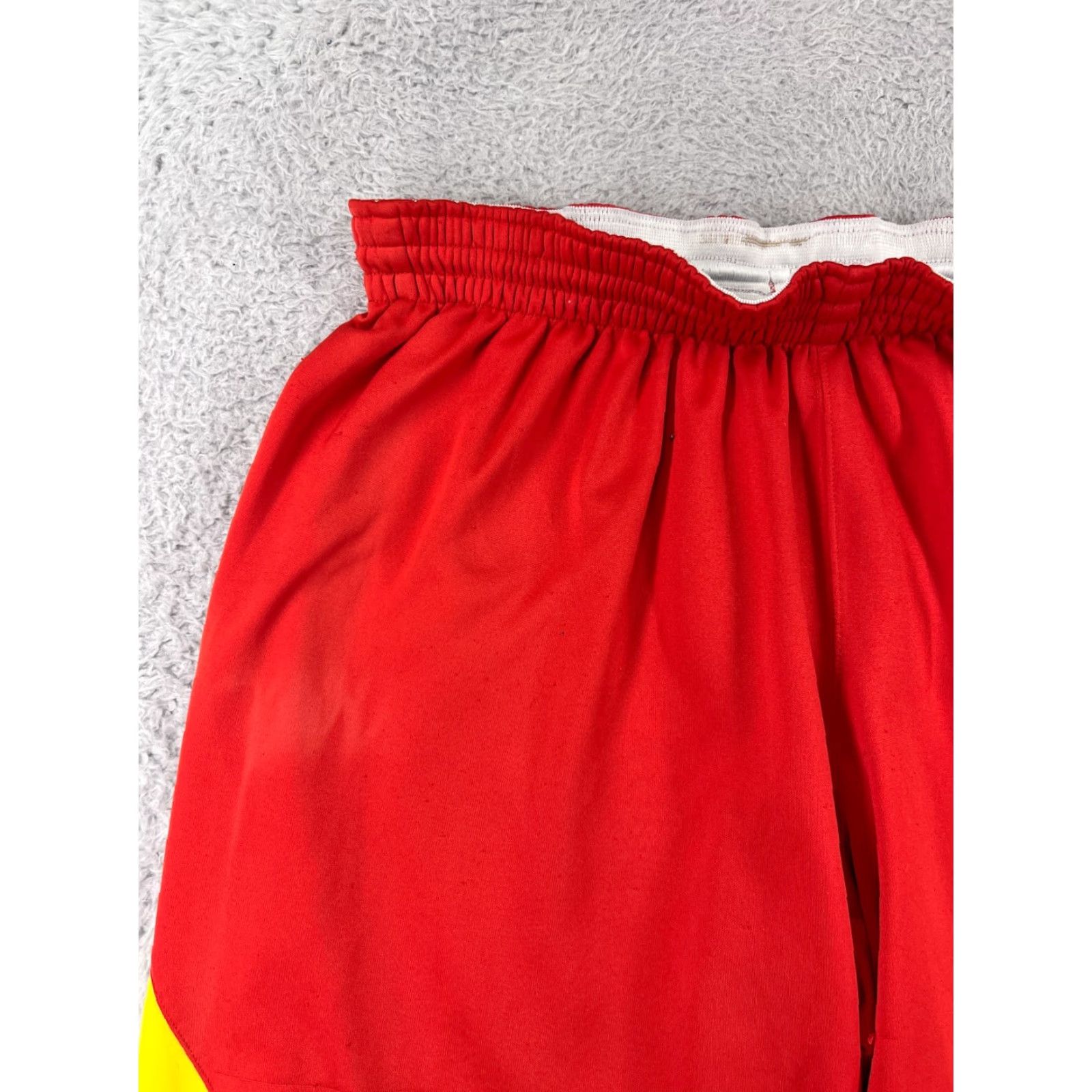 Nike Nike Shorts Mens Large Red Yellow 100% Polyester Basketball Swoosh Athletic Size US 33 - 7 Thumbnail