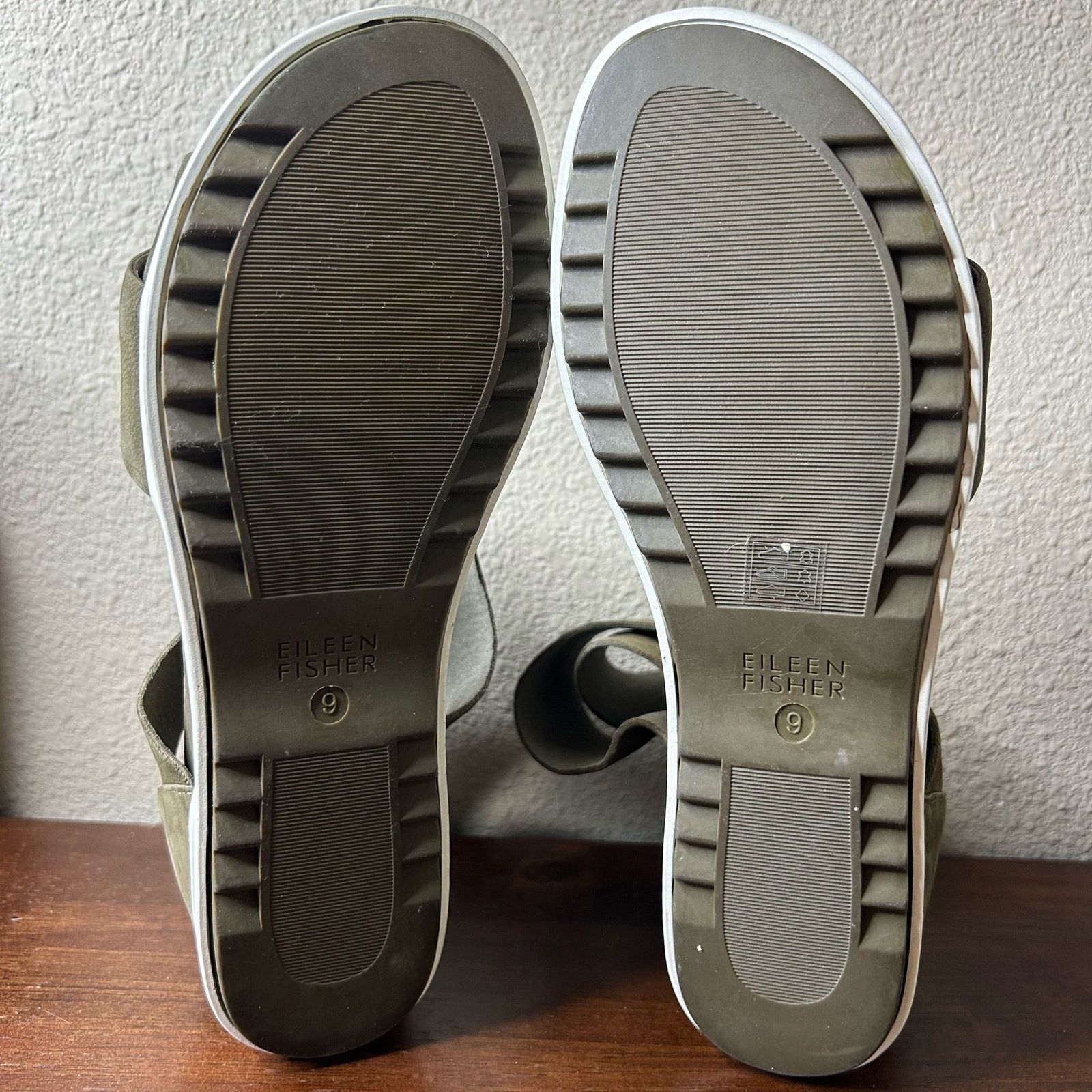 Eileen Fisher Eileen Fisher Sandals Viv Tumbled Nubuck Wedge Sage Size 9 Size US 9 / IT 39 - 6 Thumbnail
