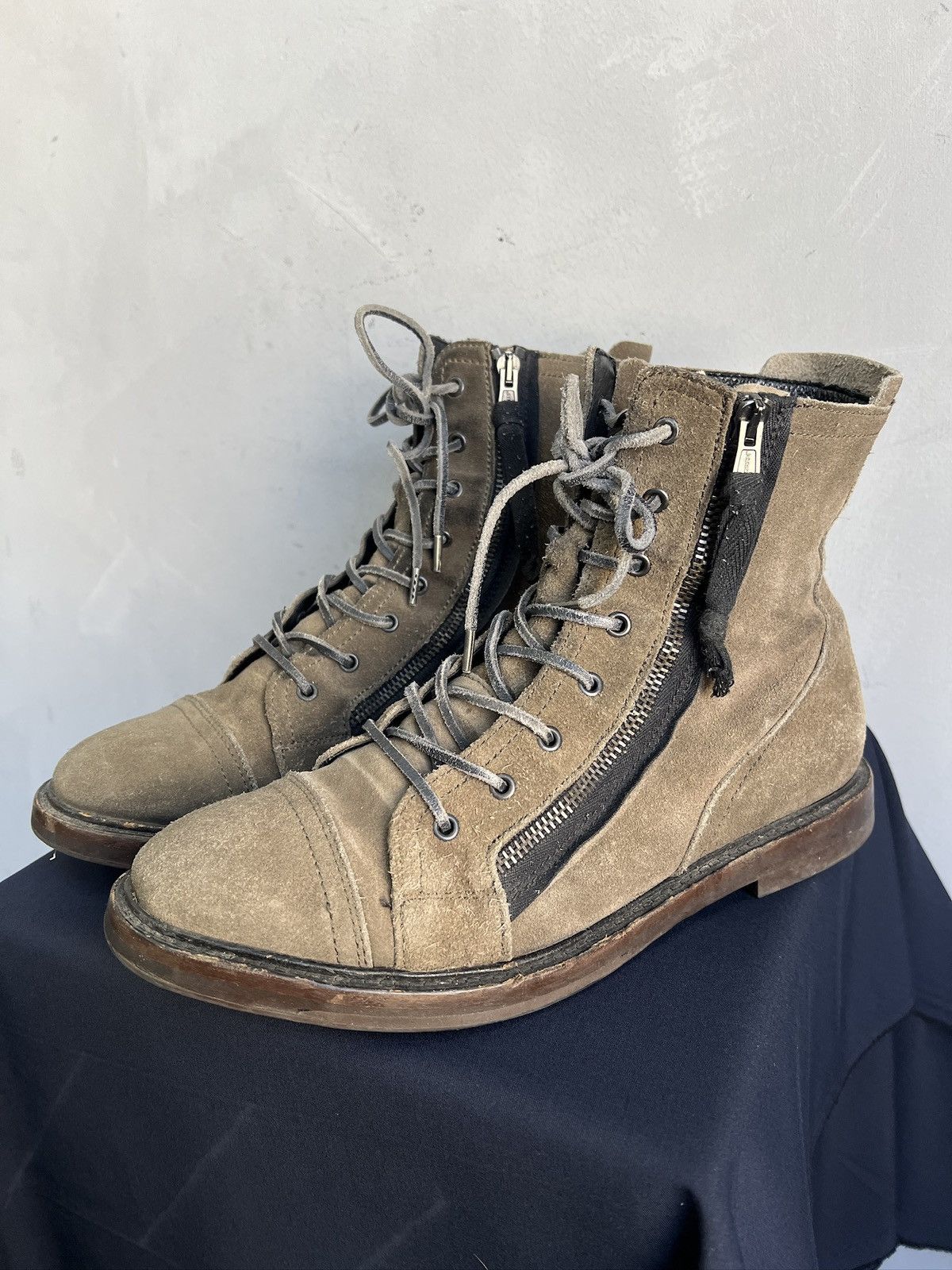 ALLSAINTS Men’s Eli Chelsea Boots Size 8 Grey Suede ALLSAINTS Eli Suede Boots, Charcoal Grey Size | Mercari main image 2