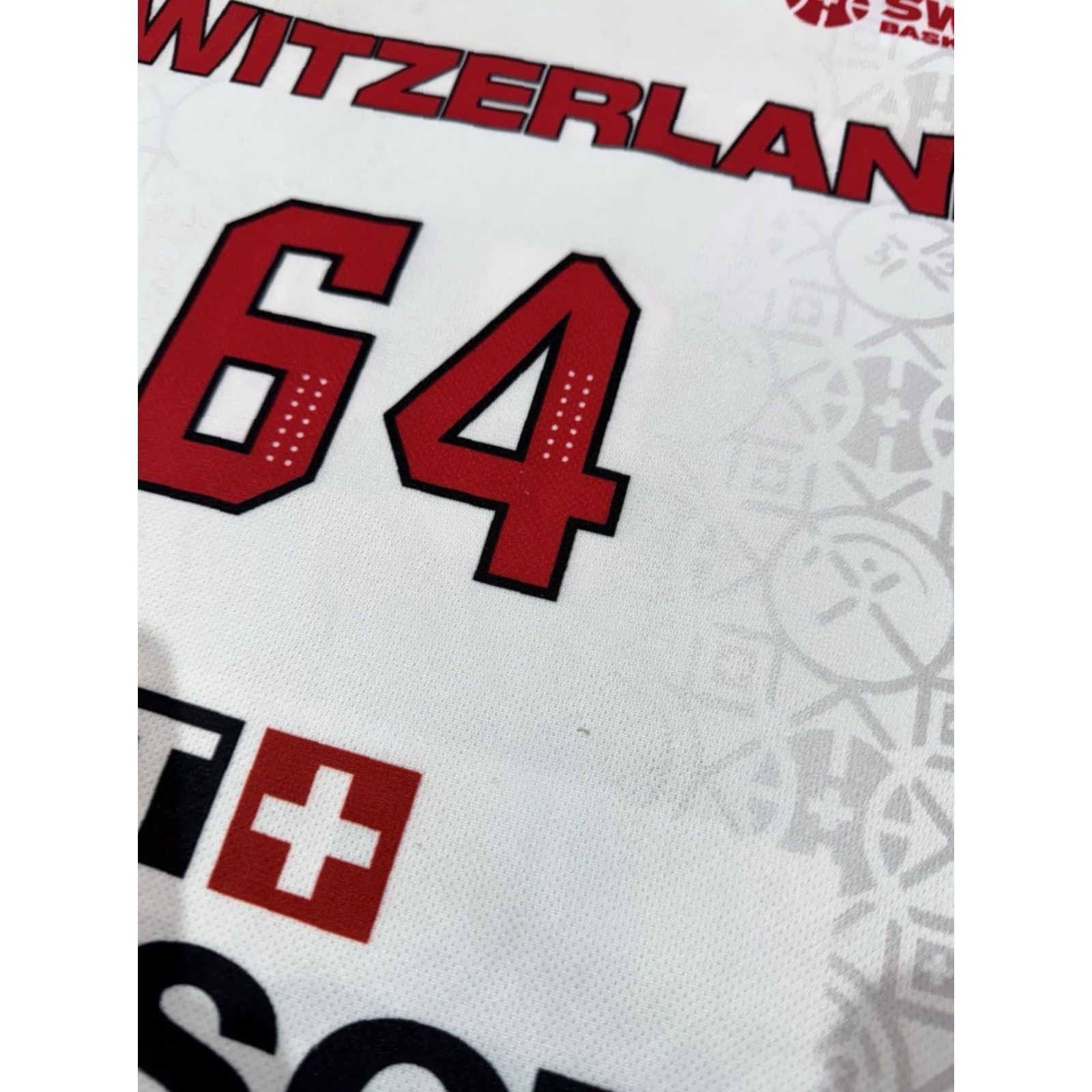 Vintage VINTAGE Switzerland Swiss Basketball #64 SBF Reversible Set Jersey Shirt FOURTEEN Sz 2XL Size US XL / EU 56 / 4 - 7 Thumbnail