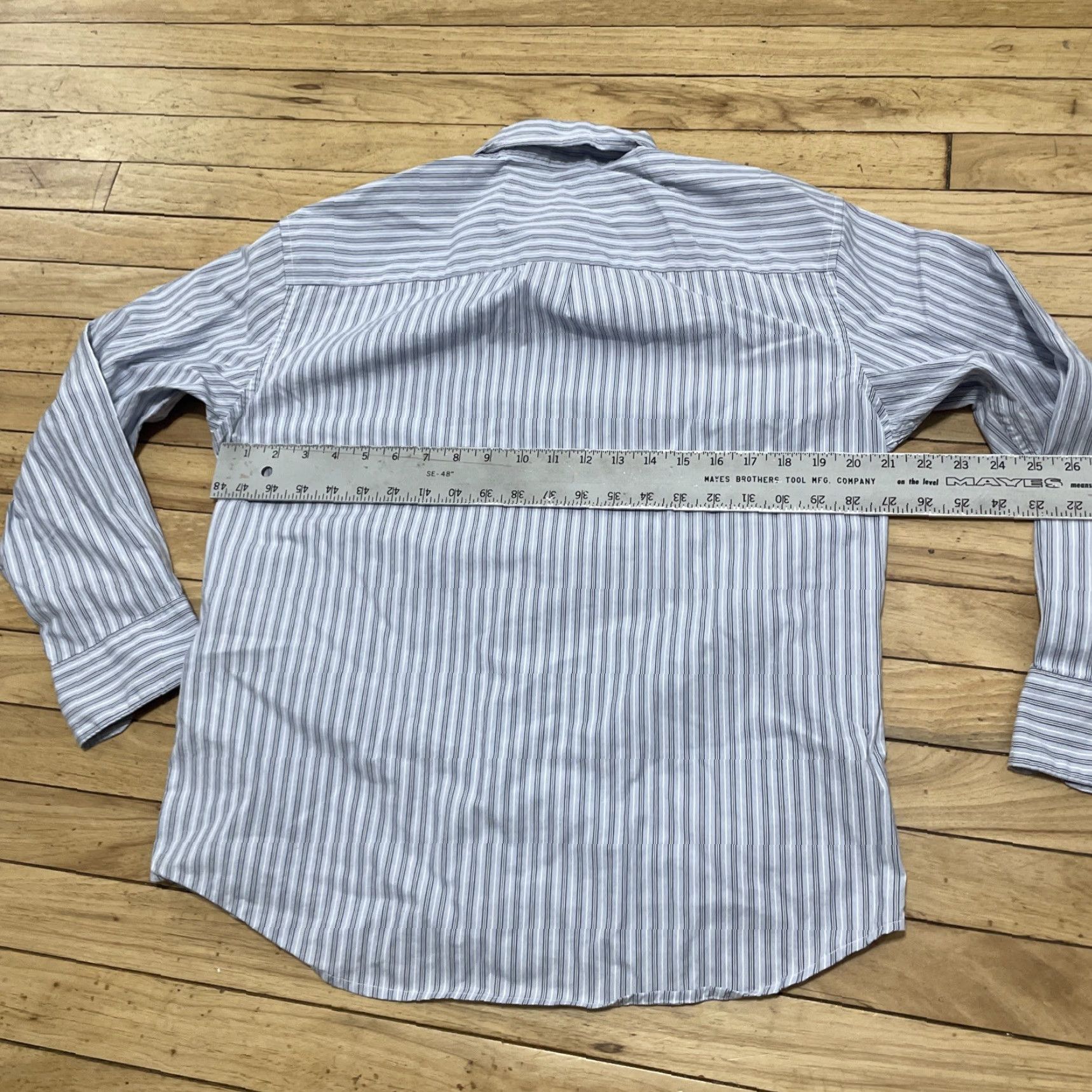 Abercrombie & Fitch VINTAGE Abercrombie & Fitch 90s Oversized Shirt Mens XS Blue Striped Long Sleeve Button-Up 42" Casual Mens Blue Striped Shirt Size US XS / EU 42 / 0 - 7 Thumbnail