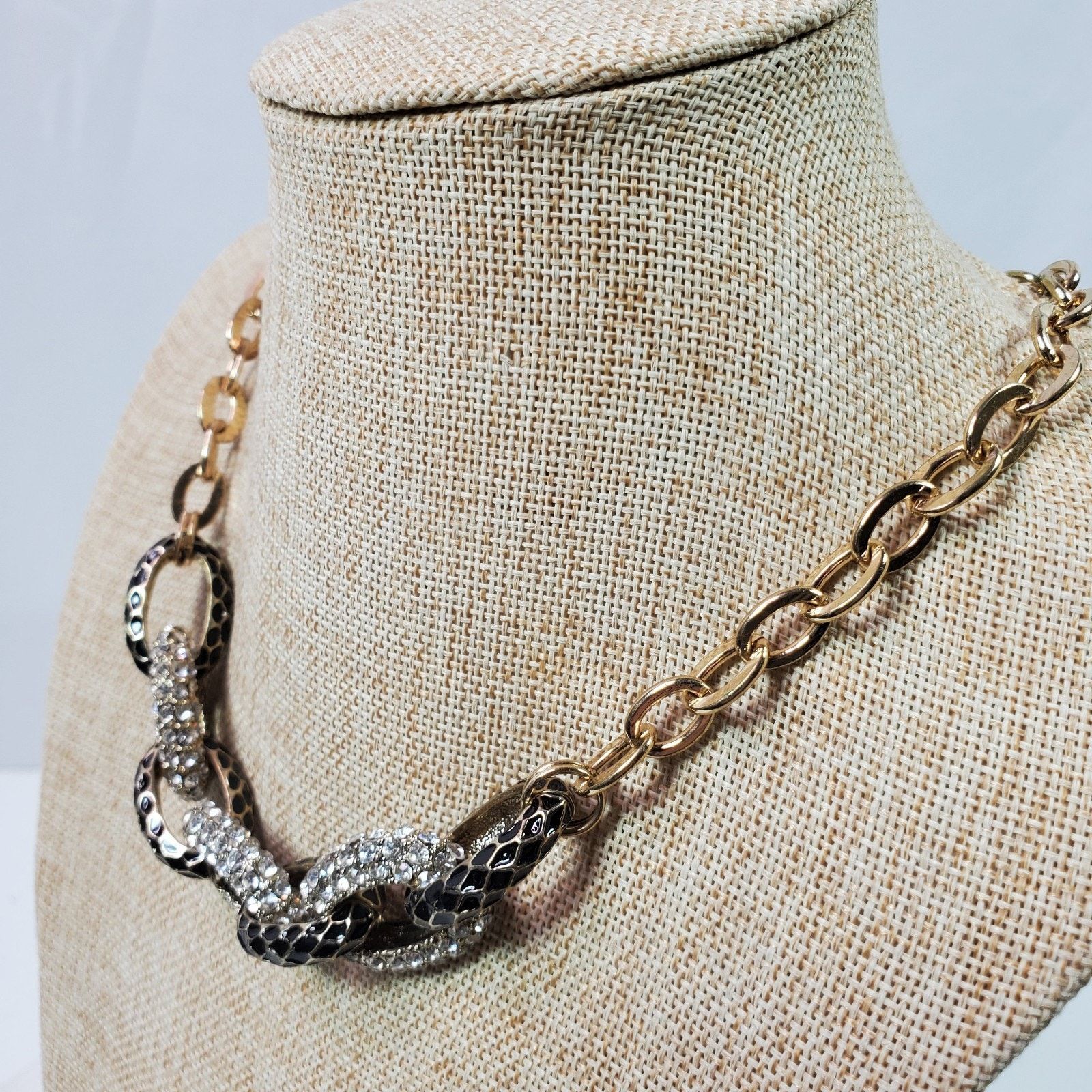 The Unbranded Brand Casual Career Necklace 19 Inch Gold Tone & Black Size ONE SIZE - 3 Thumbnail