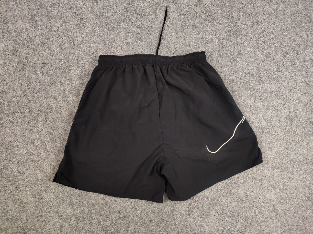 Nike Vintage 90's Nike Big Swoosh Black Nylon Light Shorts Size US 34 / EU 50 - 10 Thumbnail