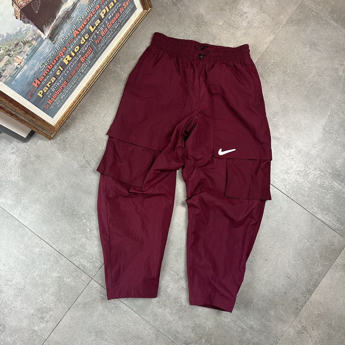 Nike Nike jogger pants S oversize red baggy Streetwear swoosh Size US 30 / EU 46 - 1 Thumbnail